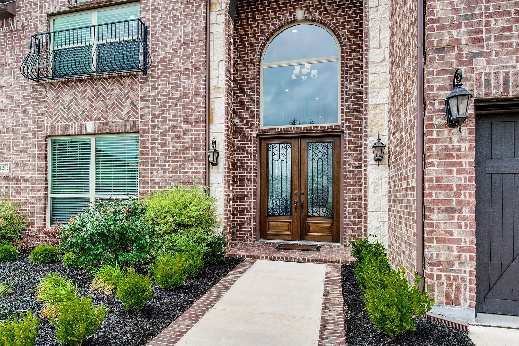 Single Family Residence For Sale in Collin County , 1209 Summer Lane, Mc Kinney, Texas 75071, 5 Bedroom, 4 Bathroom, 2 Garage spaces, 4,186 Sqft, built in 2017, mls#21347928, Real Estate Agent in Mc Kinney, Homes For Sale in Collin county, Homes For Sale in Mc Kinney, Realtor in Mc Kinney Texas, Real Estate Brokerage Independent Realty Texas, Luminita Cordes Realtor