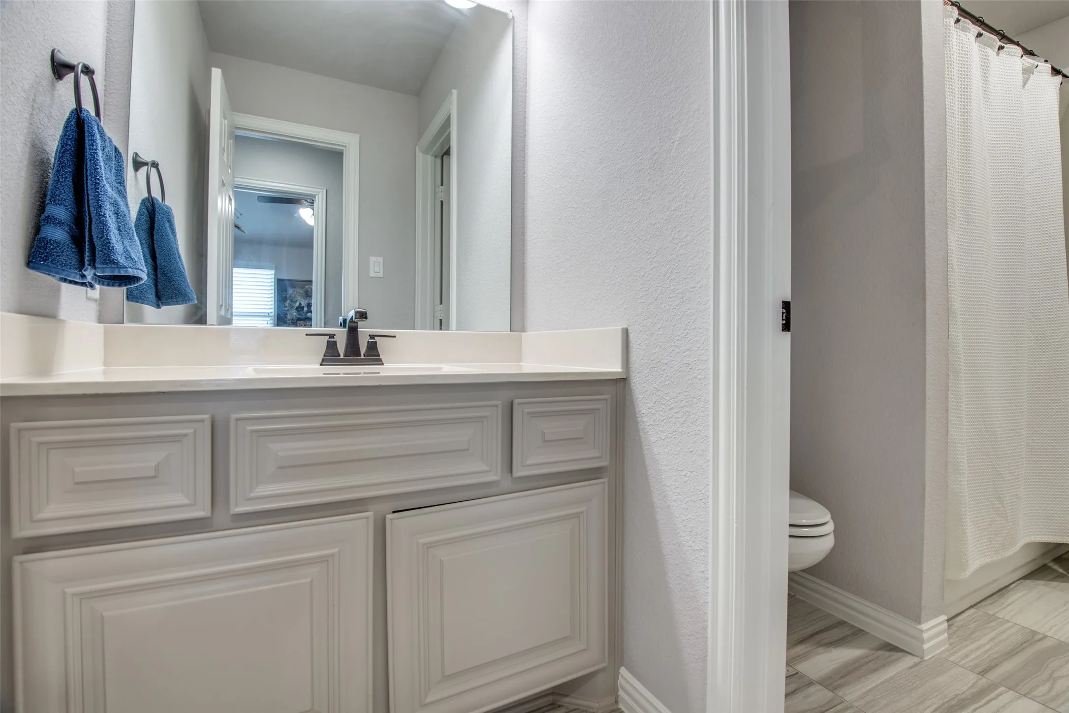 Single Family Residence For Sale in Collin County , 1209 Summer Lane, Mc Kinney, Texas 75071, 5 Bedroom, 4 Bathroom, 2 Garage spaces, 4,186 Sqft, built in 2017, mls#21347928, Real Estate Agent in Mc Kinney, Homes For Sale in Collin county, Homes For Sale in Mc Kinney, Realtor in Mc Kinney Texas, Real Estate Brokerage Independent Realty Texas, Luminita Cordes Realtor