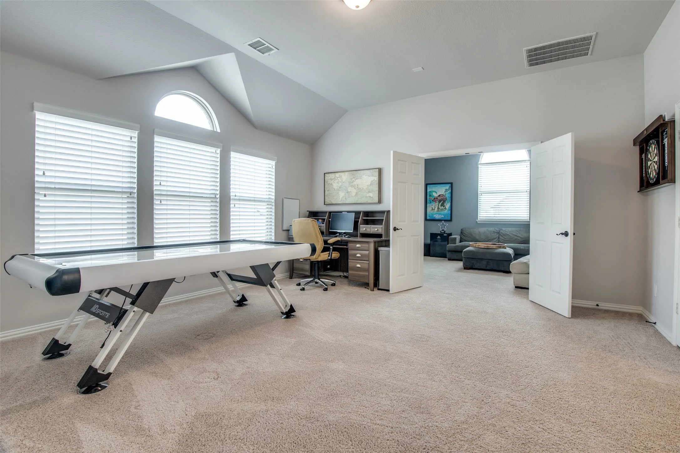 Single Family Residence For Sale in Collin County , 1209 Summer Lane, Mc Kinney, Texas 75071, 5 Bedroom, 4 Bathroom, 2 Garage spaces, 4,186 Sqft, built in 2017, mls#21347928, Real Estate Agent in Mc Kinney, Homes For Sale in Collin county, Homes For Sale in Mc Kinney, Realtor in Mc Kinney Texas, Real Estate Brokerage Independent Realty Texas, Luminita Cordes Realtor