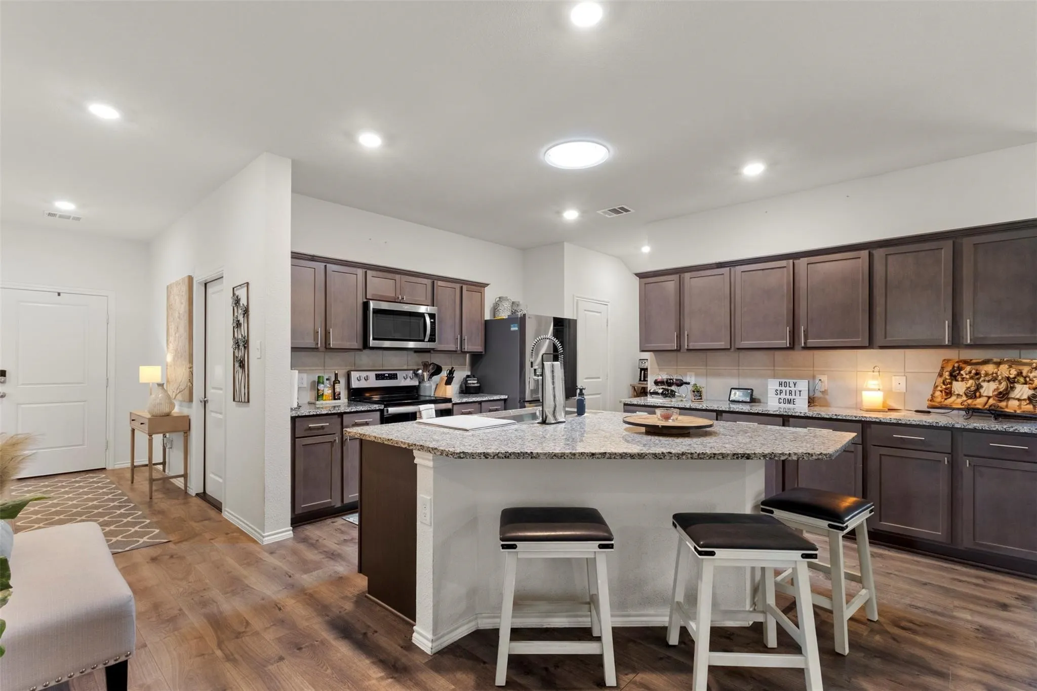 Single Family Residence For Rent in Rockwall County , 3319 Everly Drive, Fate, Texas 75189, 4 Bedroom, 2 Bathroom, 2 Garage spaces, 2,073 Sqft, built in 2019, mls#21345868, Real Estate Agent in Fate, Homes For Rent in Rockwall county, Homes For Rent in Fate, Realtor in Fate Texas, Real Estate Brokerage Independent Realty Texas, Luminita Cordes Realtor