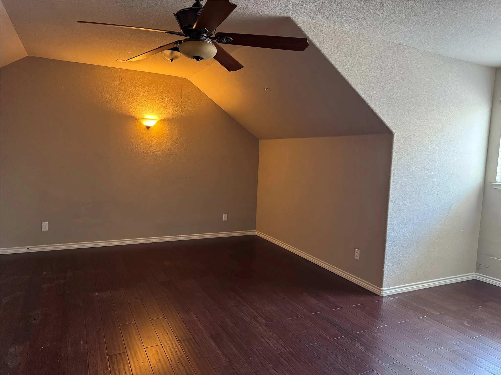 Single Family Residence For Rent in Denton County , 2116 Megan Creek Drive, Little Elm, Texas 75068, 3 Bedroom, 2 Bathroom, 2 Garage spaces, 2,574 Sqft, built in 2015, mls#21347934, Real Estate Agent in Little Elm, Homes For Rent in Denton county, Homes For Rent in Little Elm, Realtor in Little Elm Texas, Real Estate Brokerage Independent Realty Texas, Luminita Cordes Realtor
