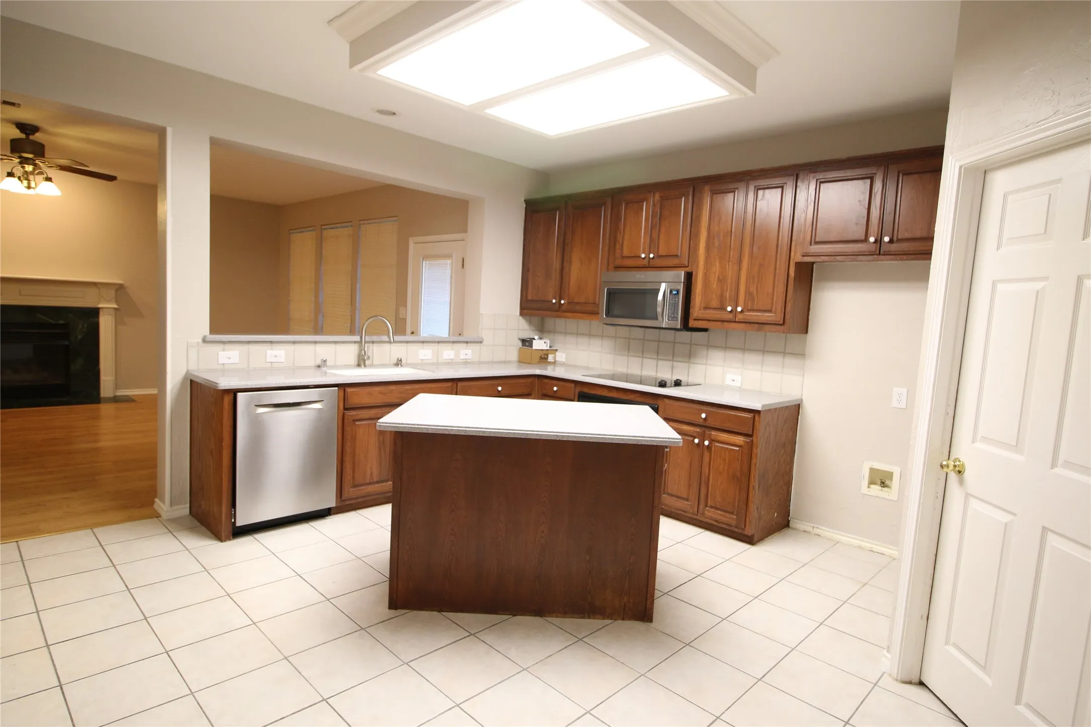 Single Family Residence For Rent in Collin County , 1510 Drexel Court, Allen, Texas 75013, 4 Bedroom, 3 Bathroom, 2 Garage spaces, 2,355 Sqft, built in 1997, mls#21347938, Real Estate Agent in Allen, Homes For Rent in Collin county, Homes For Rent in Allen, Realtor in Allen Texas, Real Estate Brokerage Independent Realty Texas, Luminita Cordes Realtor