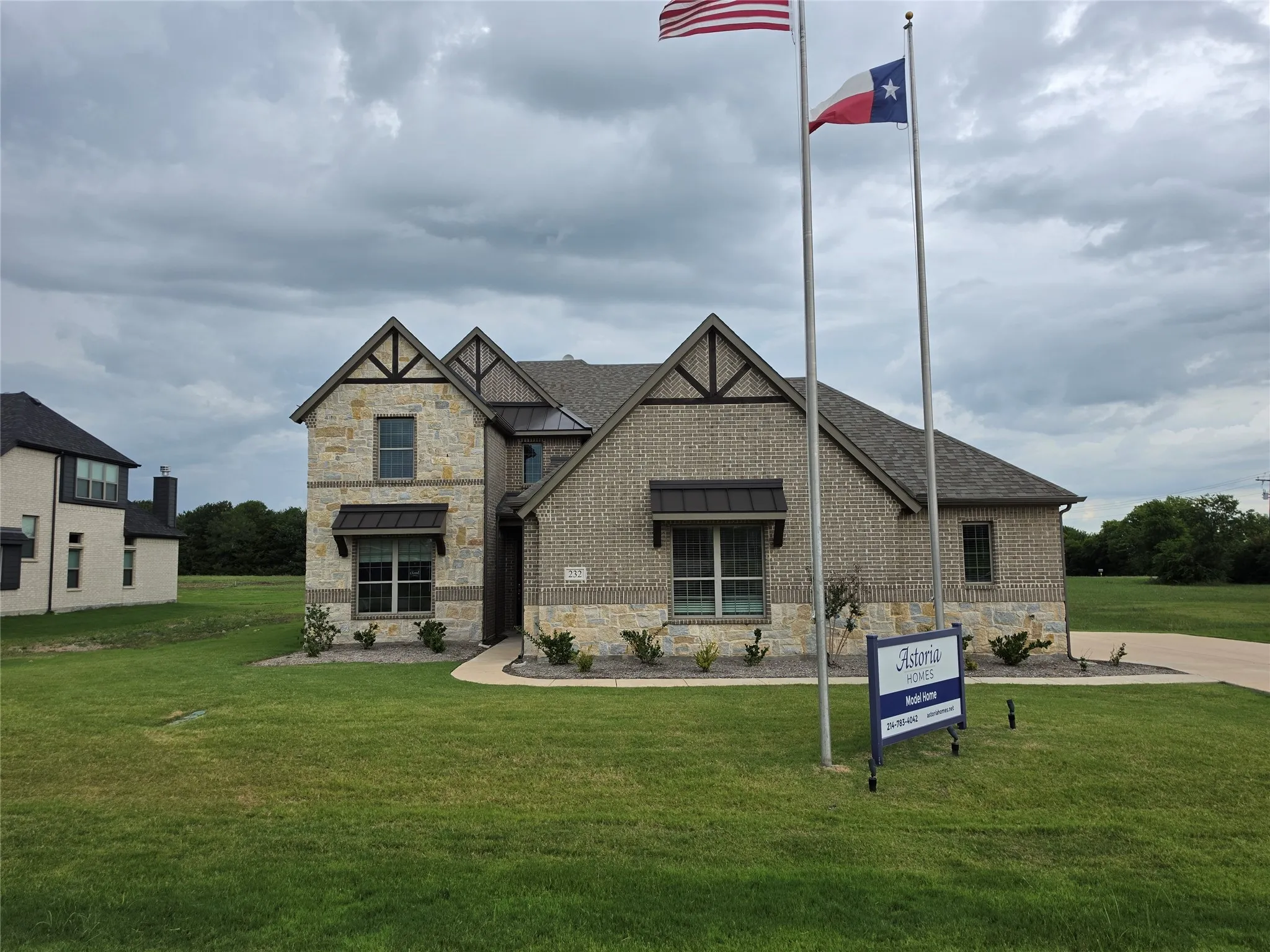 Single Family Residence For Sale in Fannin County , 232 Redwood Circle, Trenton, Texas 75490, 5 Bedrooms, 4 Bathrooms, 6 Garage spaces, 3,628 Sqft, built in 2023, Price $642,000, mls#21347940, Real Estate Agent in Trenton, Homes For Sale in Fannin county, Homes For Sale in Trenton, Realtor in Trenton Texas, Real Estate Brokerage Independent Realty Texas, Luminita Cordes Realtor