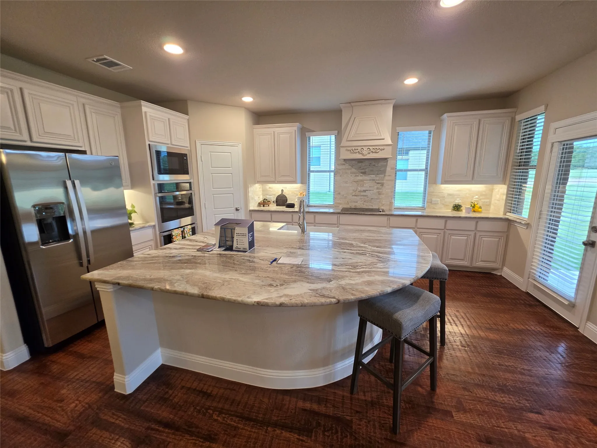 Single Family Residence For Sale in Fannin County , 232 Redwood Circle, Trenton, Texas 75490, 5 Bedrooms, 4 Bathrooms, 6 Garage spaces, 3,628 Sqft, built in 2023, Price $642,000, mls#21347940, Real Estate Agent in Trenton, Homes For Sale in Fannin county, Homes For Sale in Trenton, Realtor in Trenton Texas, Real Estate Brokerage Independent Realty Texas, Luminita Cordes Realtor