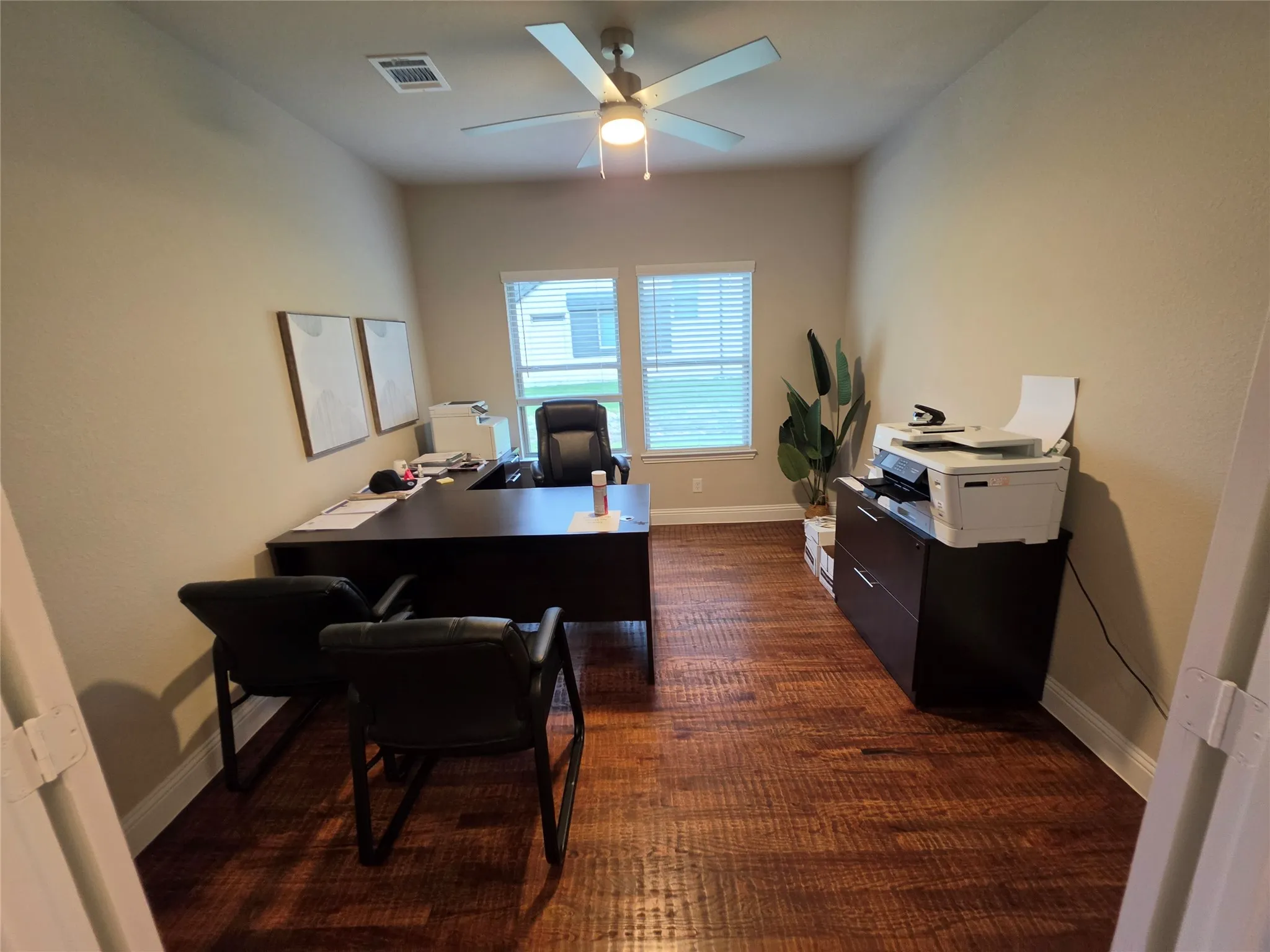 Single Family Residence For Sale in Fannin County , 232 Redwood Circle, Trenton, Texas 75490, 5 Bedrooms, 4 Bathrooms, 6 Garage spaces, 3,628 Sqft, built in 2023, Price $642,000, mls#21347940, Real Estate Agent in Trenton, Homes For Sale in Fannin county, Homes For Sale in Trenton, Realtor in Trenton Texas, Real Estate Brokerage Independent Realty Texas, Luminita Cordes Realtor
