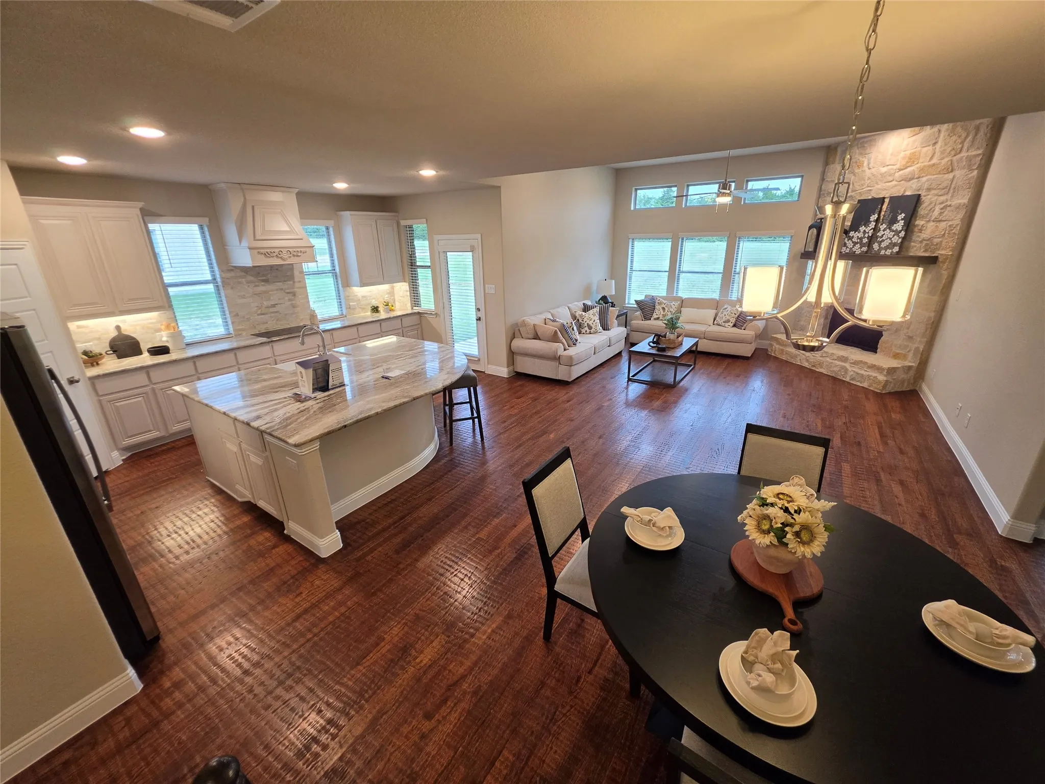 Single Family Residence For Sale in Fannin County , 232 Redwood Circle, Trenton, Texas 75490, 5 Bedrooms, 4 Bathrooms, 6 Garage spaces, 3,628 Sqft, built in 2023, Price $642,000, mls#21347940, Real Estate Agent in Trenton, Homes For Sale in Fannin county, Homes For Sale in Trenton, Realtor in Trenton Texas, Real Estate Brokerage Independent Realty Texas, Luminita Cordes Realtor