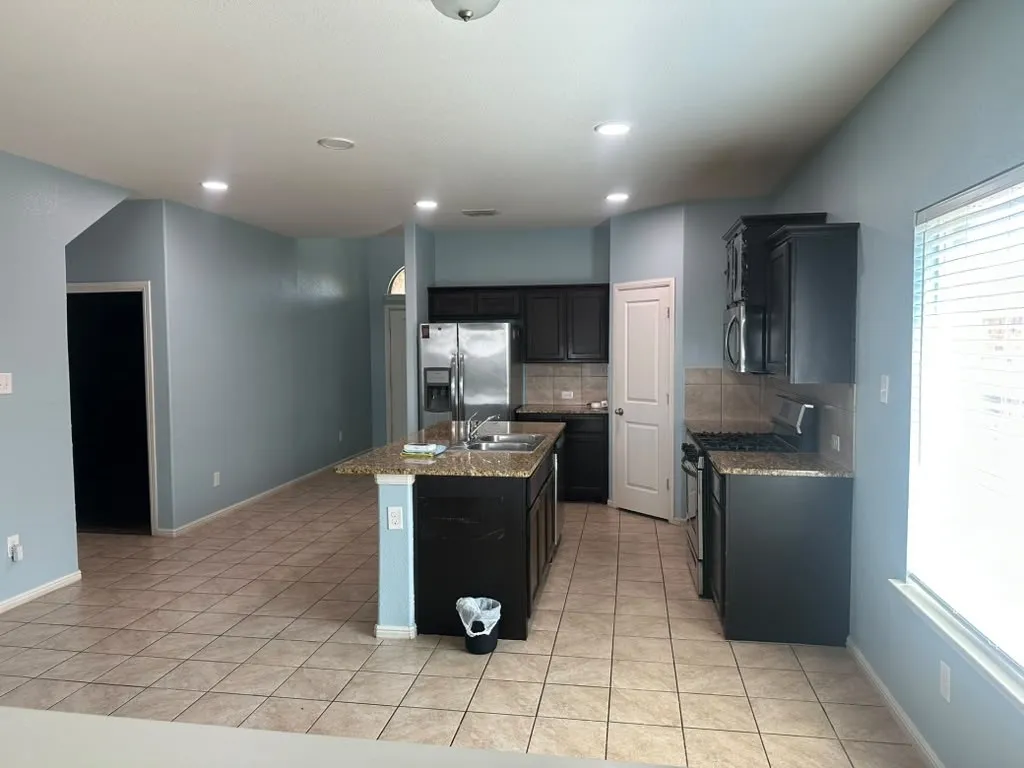 Single Family Residence For Rent in Tarrant County , 10129 Clemmons Road, Fort Worth, Texas 76108, 5 Bedroom, 4 Bathroom, 2 Garage spaces, 2,510 Sqft, built in 2018, mls#21347109, Real Estate Agent in Fort Worth, Homes For Rent in Tarrant county, Homes For Rent in Fort Worth, Realtor in Fort Worth Texas, Real Estate Brokerage Independent Realty Texas, Luminita Cordes Realtor