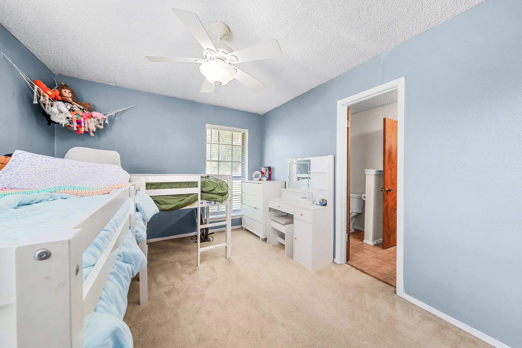 Single Family Residence For Sale in Hopkins County , 2767 County Road 1112, Brashear, Texas 75420, 3 Bedroom, 3 Bathroom, 2 Garage spaces, 1,961 Sqft, built in 1977, mls#21347897, Real Estate Agent in Brashear, Homes For Sale in Hopkins county, Homes For Sale in Brashear, Realtor in Brashear Texas, Real Estate Brokerage Independent Realty Texas, Luminita Cordes Realtor