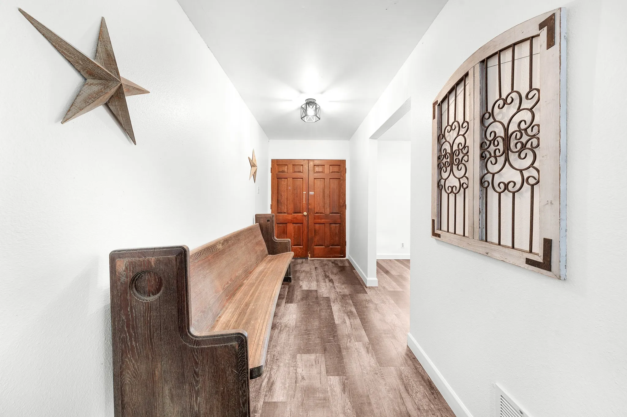 Single Family Residence For Sale in Hopkins County , 2767 County Road 1112, Brashear, Texas 75420, 3 Bedroom, 3 Bathroom, 2 Garage spaces, 1,961 Sqft, built in 1977, mls#21347897, Real Estate Agent in Brashear, Homes For Sale in Hopkins county, Homes For Sale in Brashear, Realtor in Brashear Texas, Real Estate Brokerage Independent Realty Texas, Luminita Cordes Realtor