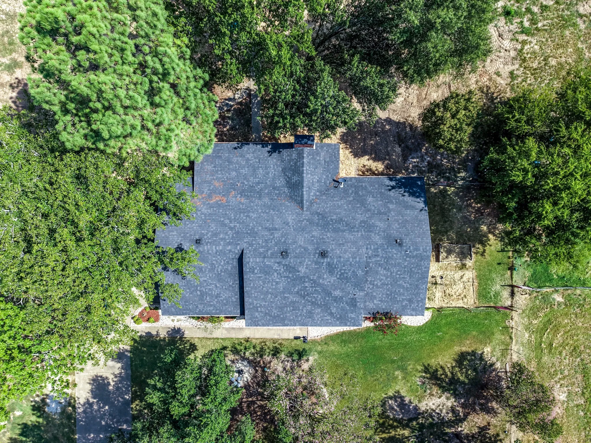 Single Family Residence For Sale in Hopkins County , 2767 County Road 1112, Brashear, Texas 75420, 3 Bedroom, 3 Bathroom, 2 Garage spaces, 1,961 Sqft, built in 1977, mls#21347897, Real Estate Agent in Brashear, Homes For Sale in Hopkins county, Homes For Sale in Brashear, Realtor in Brashear Texas, Real Estate Brokerage Independent Realty Texas, Luminita Cordes Realtor