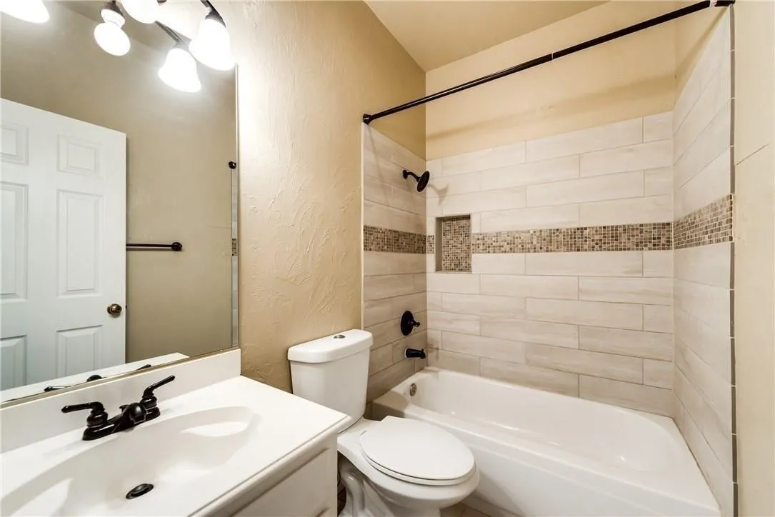Single Family Residence For Rent in Collin County , 1504 Country Lane, Allen, Texas 75002, 4 Bedroom, 3 Bathroom, 2 Garage spaces, 2,650 Sqft, built in 1992, mls#21347956, Real Estate Agent in Allen, Homes For Rent in Collin county, Homes For Rent in Allen, Realtor in Allen Texas, Real Estate Brokerage Independent Realty Texas, Luminita Cordes Realtor