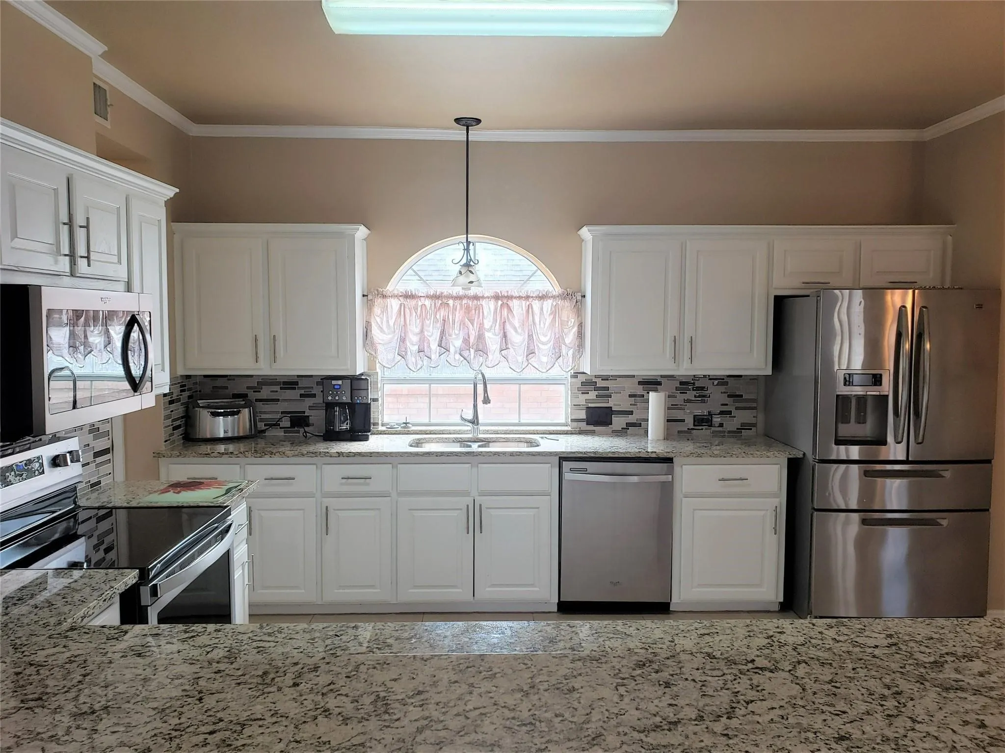 Single Family Residence For Rent in Collin County , 1504 Country Lane, Allen, Texas 75002, 4 Bedroom, 3 Bathroom, 2 Garage spaces, 2,650 Sqft, built in 1992, mls#21347956, Real Estate Agent in Allen, Homes For Rent in Collin county, Homes For Rent in Allen, Realtor in Allen Texas, Real Estate Brokerage Independent Realty Texas, Luminita Cordes Realtor
