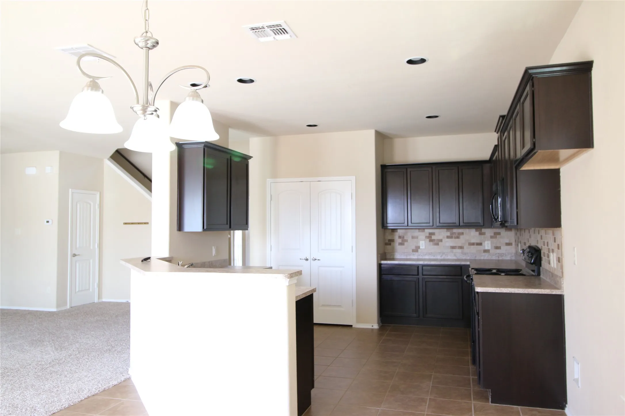 Single Family Residence For Rent in Collin County , 2101 Hickory Trail, Anna, Texas 75409, 4 Bedroom, 3 Bathroom, 2 Garage spaces, 2,748 Sqft, built in 2013, mls#21347961, Real Estate Agent in Anna, Homes For Rent in Collin county, Homes For Rent in Anna, Realtor in Anna Texas, Real Estate Brokerage Independent Realty Texas, Luminita Cordes Realtor