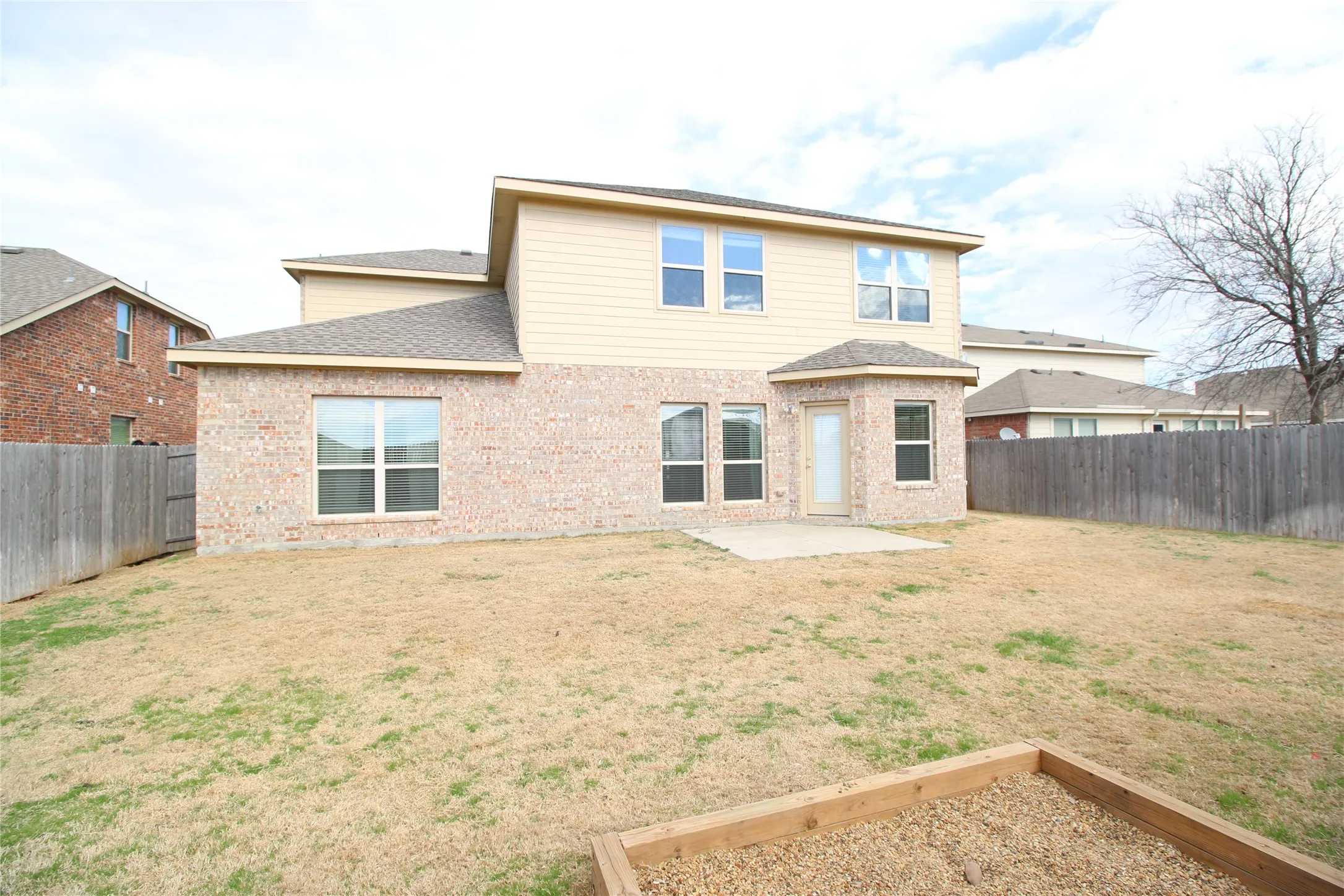 Single Family Residence For Rent in Collin County , 2101 Hickory Trail, Anna, Texas 75409, 4 Bedroom, 3 Bathroom, 2 Garage spaces, 2,748 Sqft, built in 2013, mls#21347961, Real Estate Agent in Anna, Homes For Rent in Collin county, Homes For Rent in Anna, Realtor in Anna Texas, Real Estate Brokerage Independent Realty Texas, Luminita Cordes Realtor