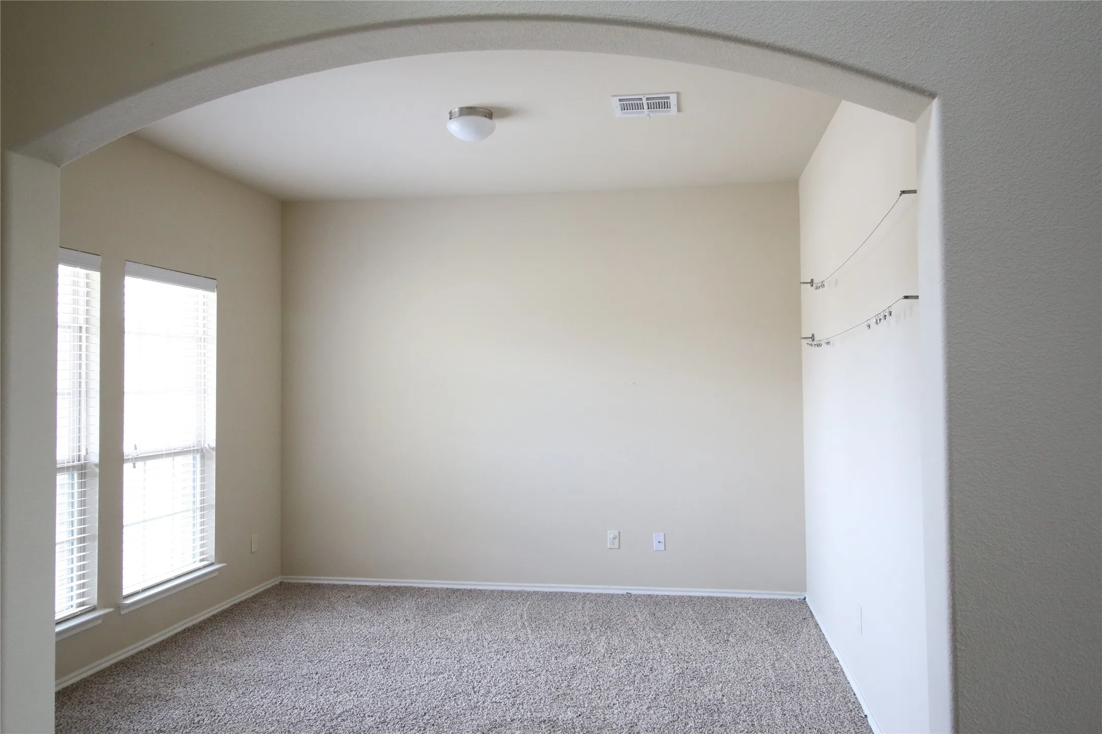 Single Family Residence For Rent in Collin County , 2101 Hickory Trail, Anna, Texas 75409, 4 Bedroom, 3 Bathroom, 2 Garage spaces, 2,748 Sqft, built in 2013, mls#21347961, Real Estate Agent in Anna, Homes For Rent in Collin county, Homes For Rent in Anna, Realtor in Anna Texas, Real Estate Brokerage Independent Realty Texas, Luminita Cordes Realtor