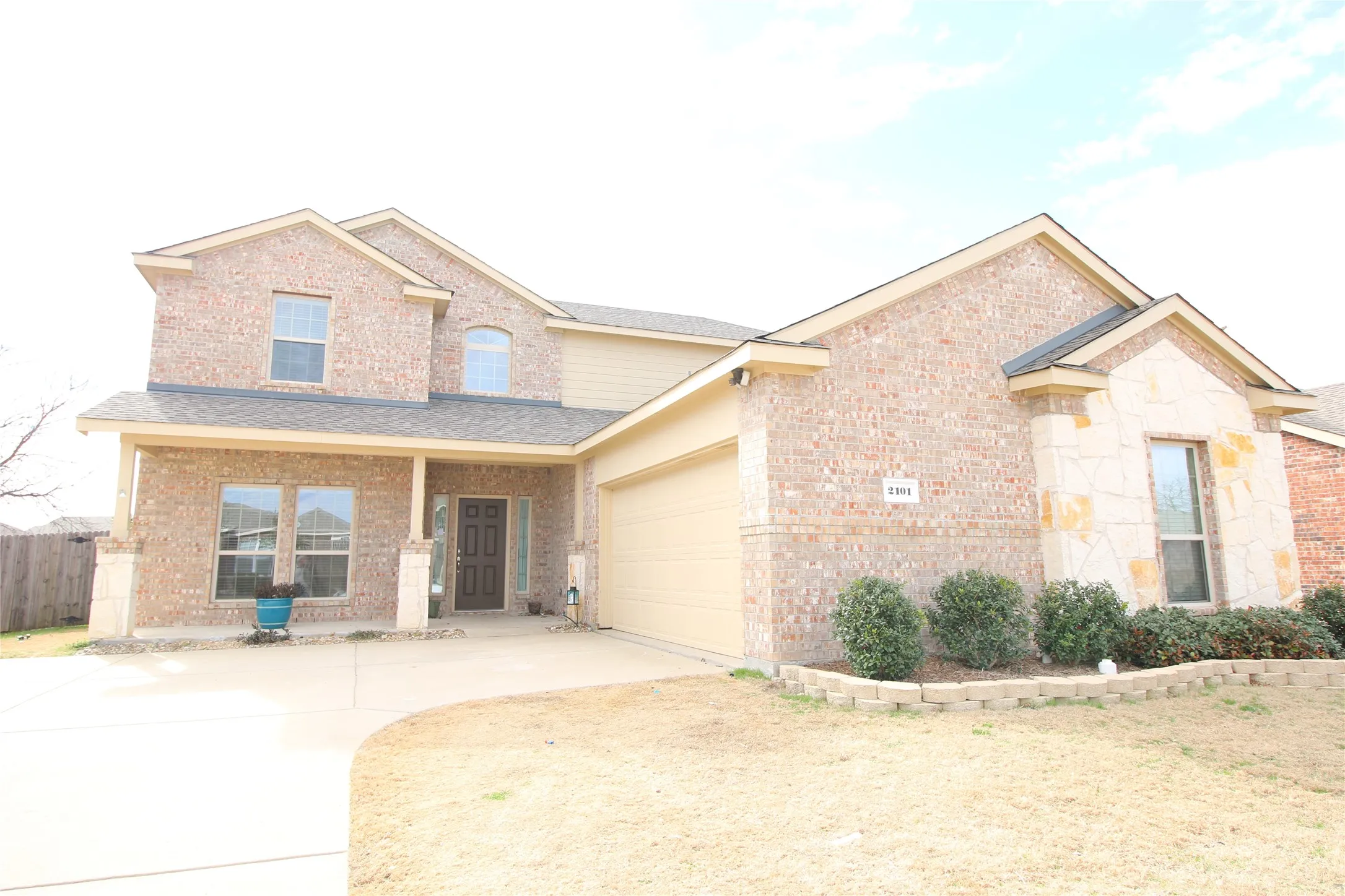 Single Family Residence For Rent in Collin County , 2101 Hickory Trail, Anna, Texas 75409, 4 Bedroom, 3 Bathroom, 2 Garage spaces, 2,748 Sqft, built in 2013, mls#21347961, Real Estate Agent in Anna, Homes For Rent in Collin county, Homes For Rent in Anna, Realtor in Anna Texas, Real Estate Brokerage Independent Realty Texas, Luminita Cordes Realtor