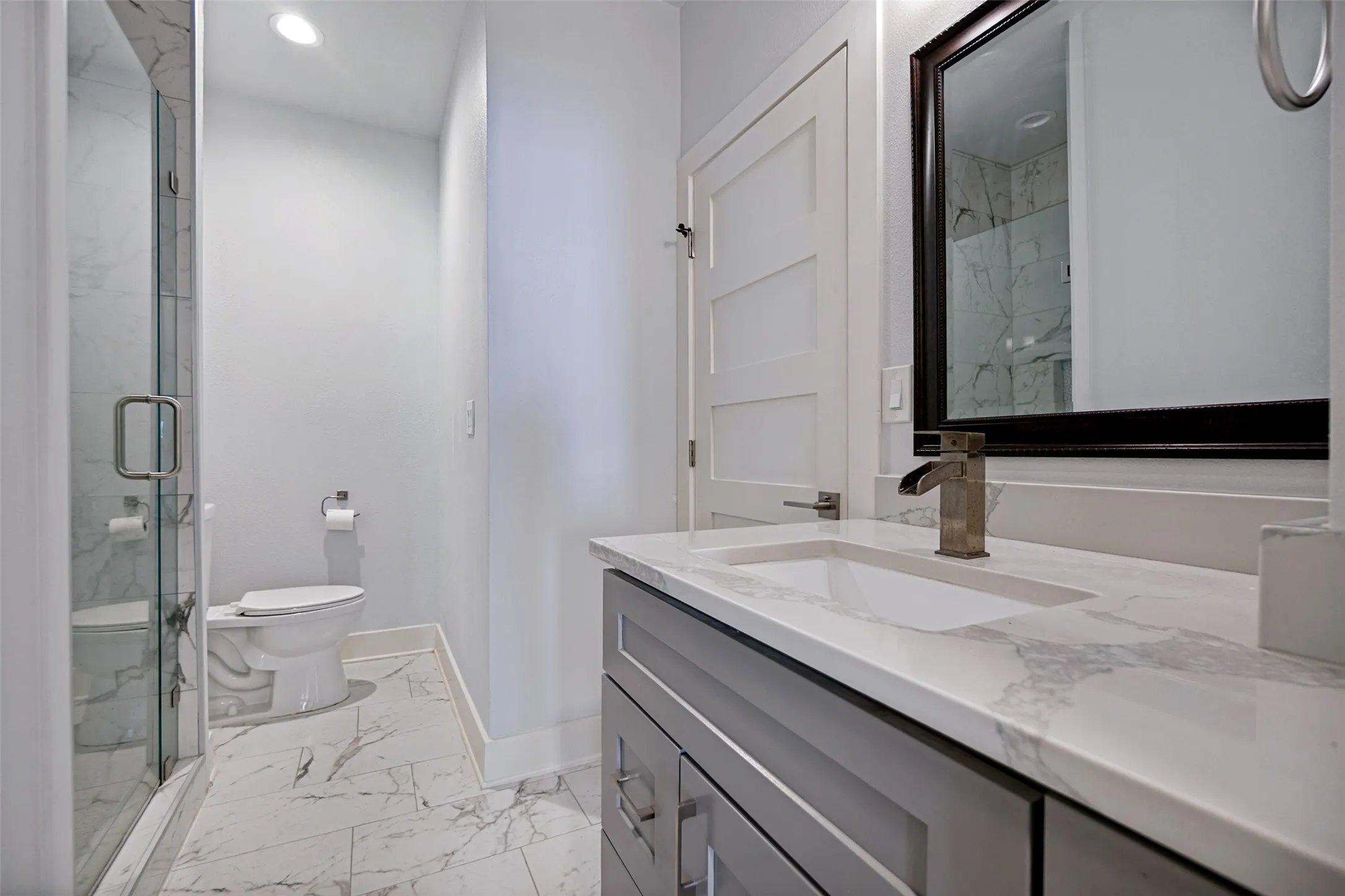 Townhouse For Rent in Dallas County , 2318 Stutz Drive C4, Dallas, Texas 75235, 3 Bedroom, 3 Bathroom, 2 Garage spaces, 1,798 Sqft, built in 2017, mls#21347959, Real Estate Agent in Dallas, Homes For Rent in Dallas county, Homes For Rent in Dallas, Realtor in Dallas Texas, Real Estate Brokerage Independent Realty Texas, Luminita Cordes Realtor