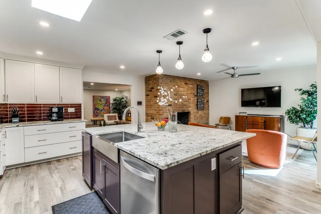 Duplex For Rent in Dallas County , 9807 Airline Road, Dallas, Texas 75230, 3 Bedrooms, 2 Bathrooms, 2 Garage spaces, 1,926 Sqft, built in 1965, Price $6,700, mls#21347991, Real Estate Agent in Dallas, Homes For Rent in Dallas county, Homes For Rent in Dallas, Realtor in Dallas Texas, Real Estate Brokerage Independent Realty Texas, Luminita Cordes Realtor