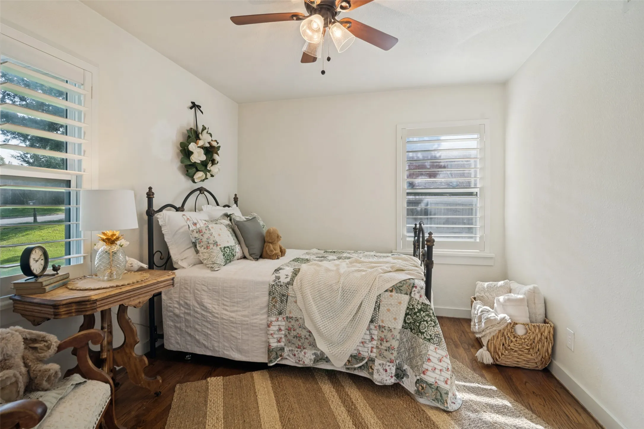 Single Family Residence For Sale in Rockwall County , 321 Westway Drive, Rockwall, Texas 75087, 3 Bedroom, 2 Bathroom, Garage spaces, 1,288 Sqft, built in 1975, mls#21339583, Real Estate Agent in Rockwall, Homes For Sale in Rockwall county, Homes For Sale in Rockwall, Realtor in Rockwall Texas, Real Estate Brokerage Independent Realty Texas, Luminita Cordes Realtor