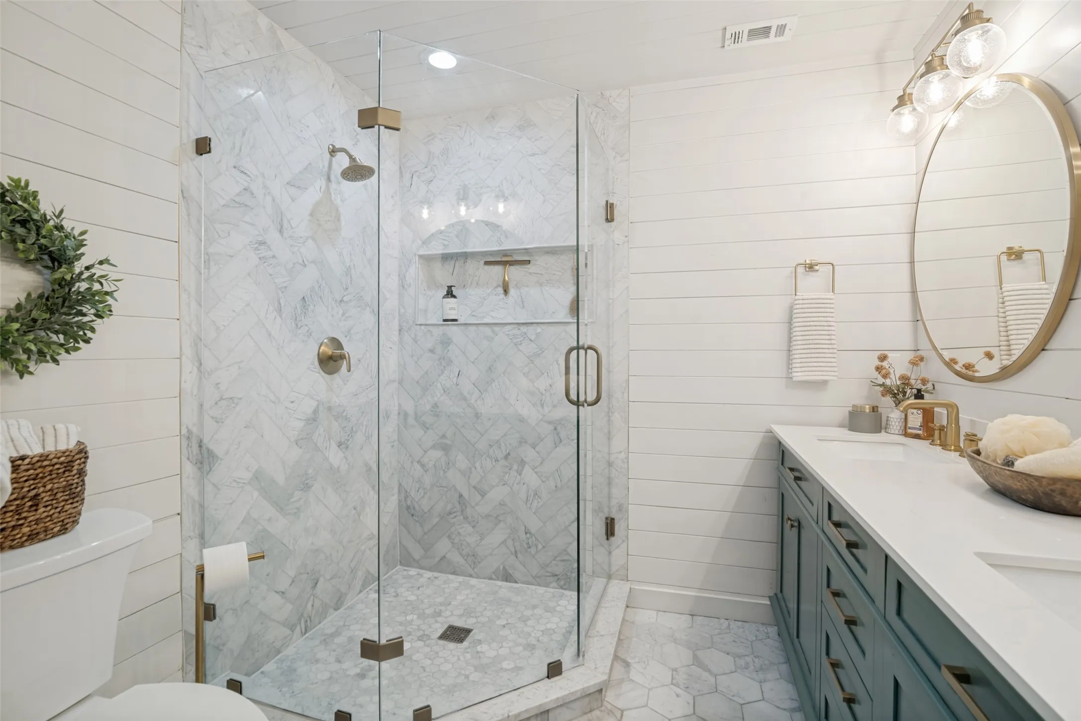 Single Family Residence For Sale in Rockwall County , 321 Westway Drive, Rockwall, Texas 75087, 3 Bedroom, 2 Bathroom, Garage spaces, 1,288 Sqft, built in 1975, mls#21339583, Real Estate Agent in Rockwall, Homes For Sale in Rockwall county, Homes For Sale in Rockwall, Realtor in Rockwall Texas, Real Estate Brokerage Independent Realty Texas, Luminita Cordes Realtor