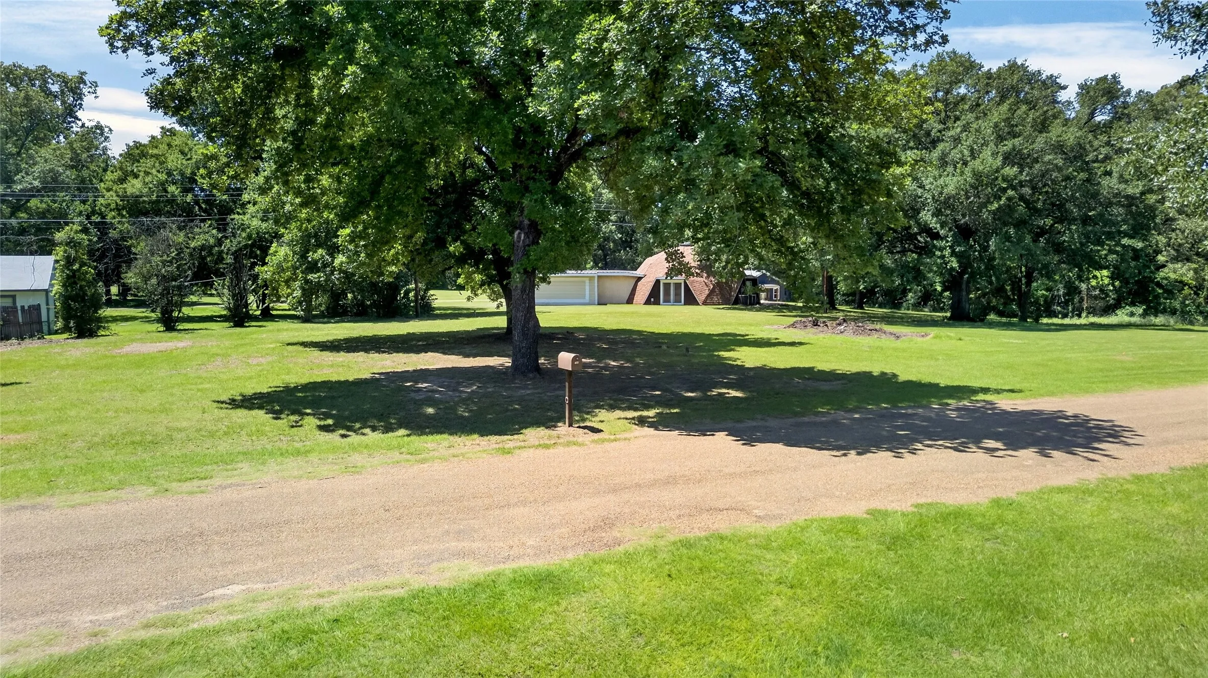 Unimproved Land For Sale in Henderson County , 00 Crestwood, Mabank, Texas 75156, 0, 0, Garage spaces, 0 Sqft, built in 0, mls#21347989, Real Estate Agent in Mabank, Homes For Sale in Henderson county, Homes For Sale in Mabank, Realtor in Mabank Texas, Real Estate Brokerage Independent Realty Texas, Luminita Cordes Realtor