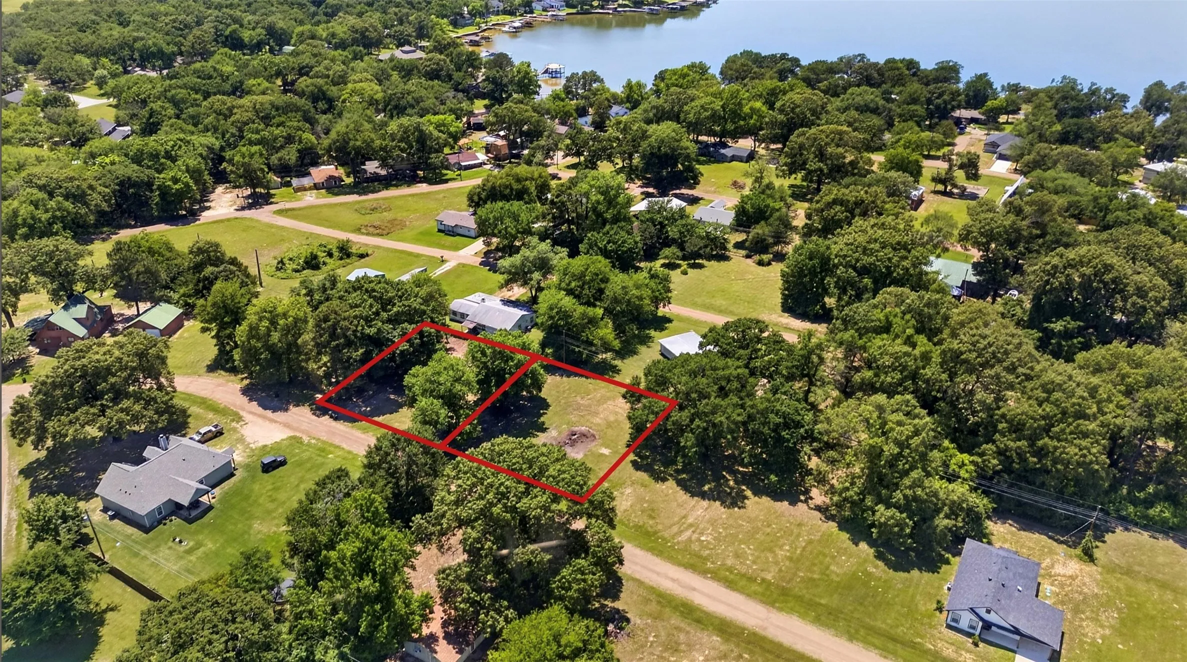 Unimproved Land For Sale in Henderson County , 00 Crestwood, Mabank, Texas 75156, 0, 0, Garage spaces, 0 Sqft, built in 0, mls#21347989, Real Estate Agent in Mabank, Homes For Sale in Henderson county, Homes For Sale in Mabank, Realtor in Mabank Texas, Real Estate Brokerage Independent Realty Texas, Luminita Cordes Realtor