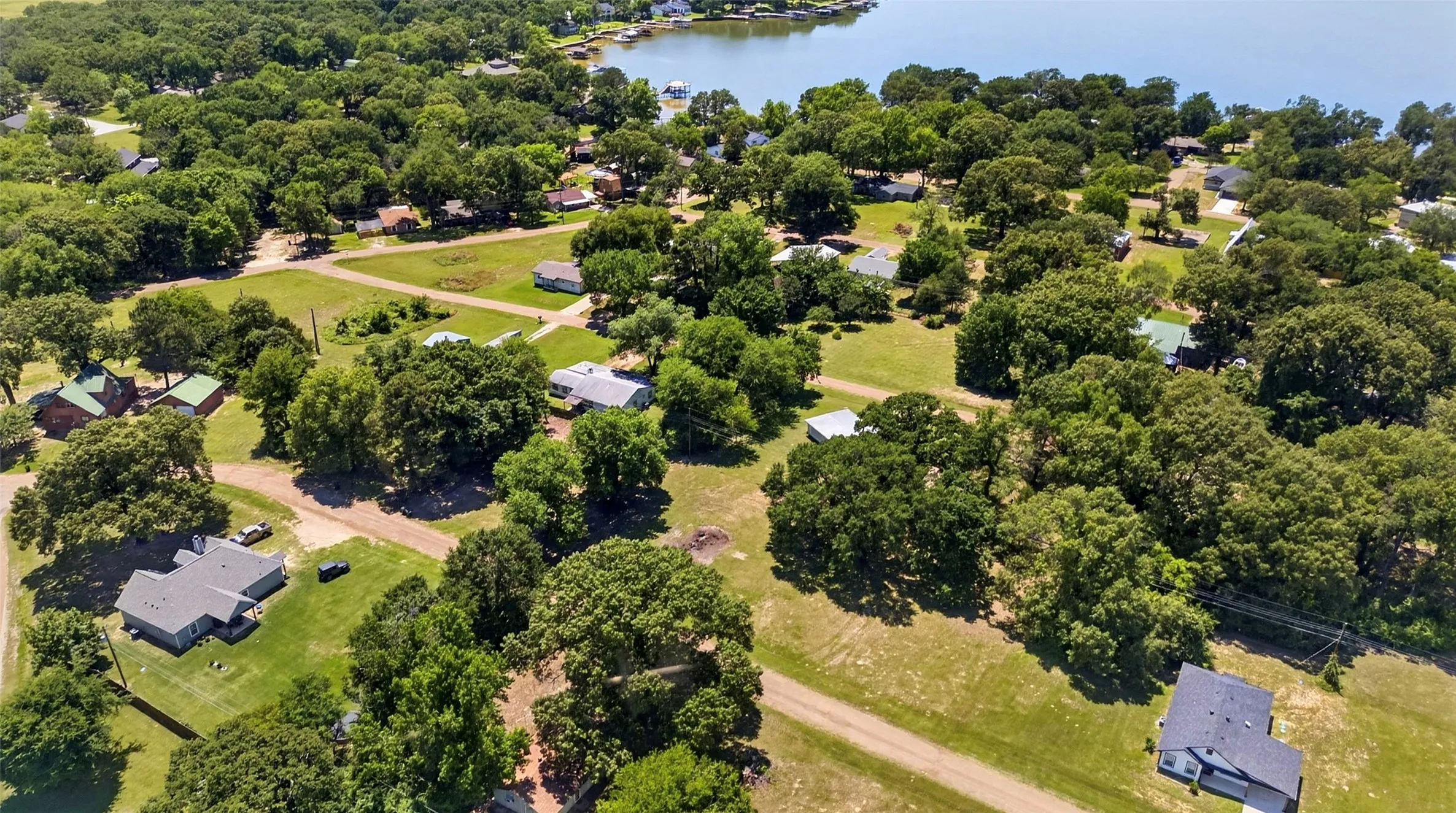 Unimproved Land For Sale in Henderson County , 00 Crestwood, Mabank, Texas 75156, 0, 0, Garage spaces, 0 Sqft, built in 0, mls#21347989, Real Estate Agent in Mabank, Homes For Sale in Henderson county, Homes For Sale in Mabank, Realtor in Mabank Texas, Real Estate Brokerage Independent Realty Texas, Luminita Cordes Realtor