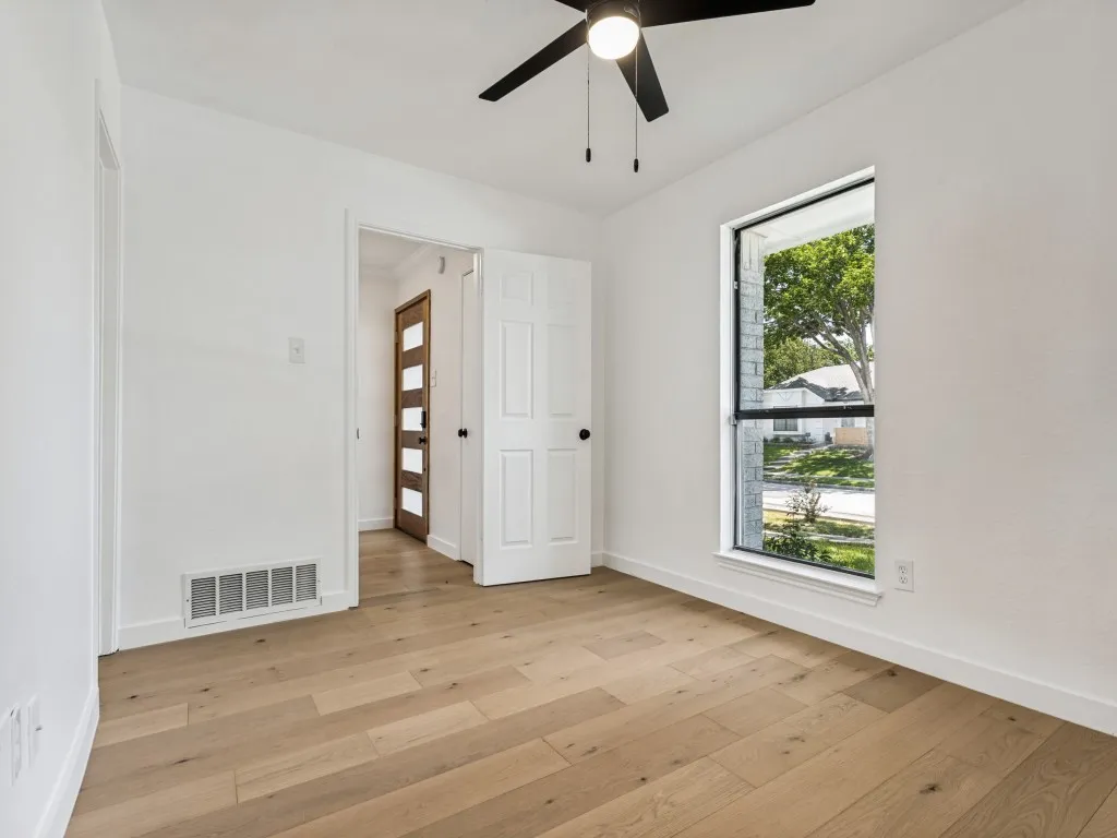 Single Family Residence For Sale in Dallas County , 2505 Idlewood Drive, Garland, Texas 75040, 4 Bedroom, 2 Bathroom, 2 Garage spaces, 1,965 Sqft, built in 1985, mls#21347397, Real Estate Agent in Garland, Homes For Sale in Dallas county, Homes For Sale in Garland, Realtor in Garland Texas, Real Estate Brokerage Independent Realty Texas, Luminita Cordes Realtor