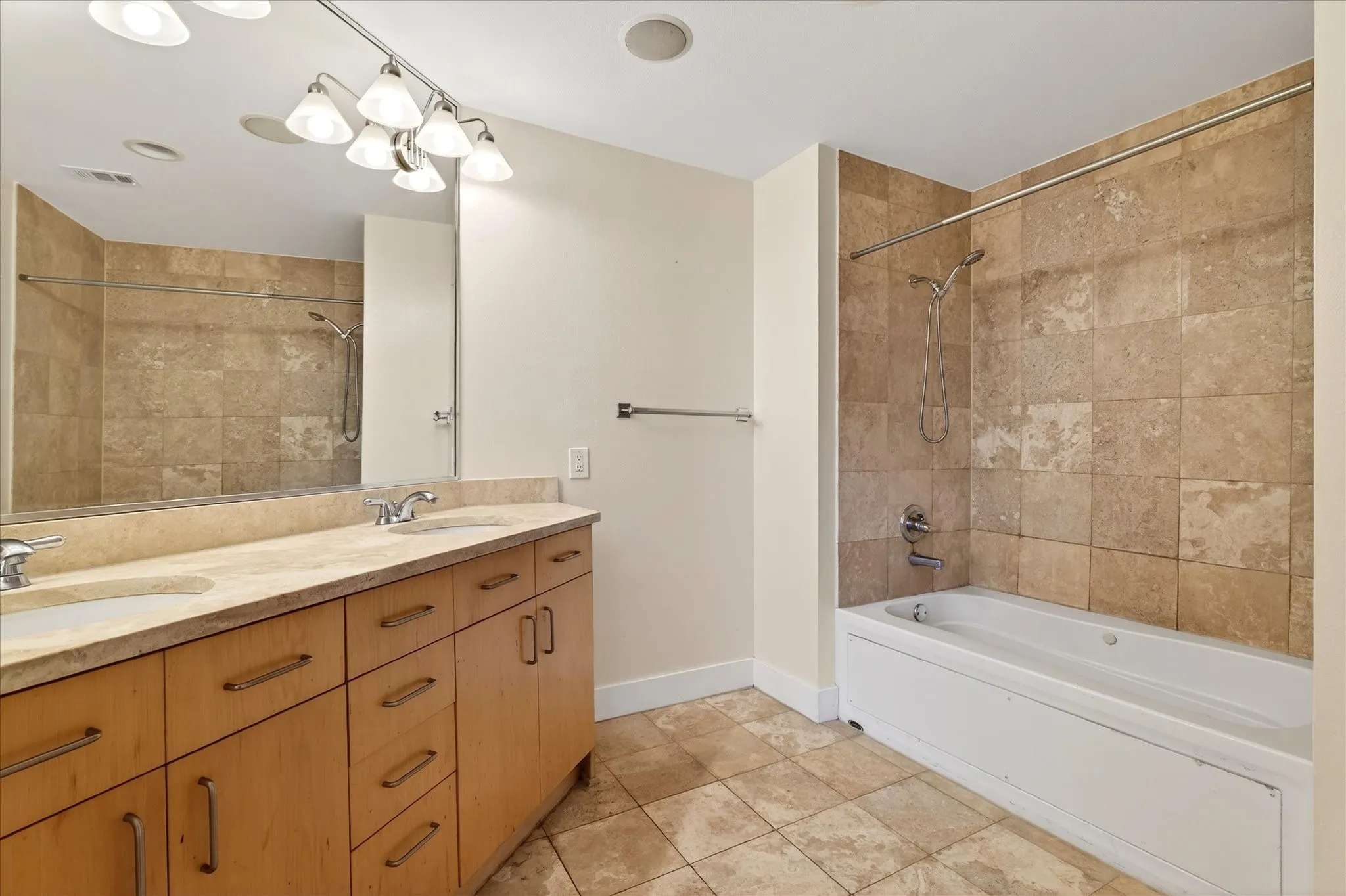 Condominium For Sale in Dallas County , 5055 Addison Circle 409, Addison, Texas 75001, 2 Bedroom, 3 Bathroom, Garage spaces, 1,906 Sqft, built in 2000, mls#21347802, Real Estate Agent in Addison, Homes For Sale in Dallas county, Homes For Sale in Addison, Realtor in Addison Texas, Real Estate Brokerage Independent Realty Texas, Luminita Cordes Realtor