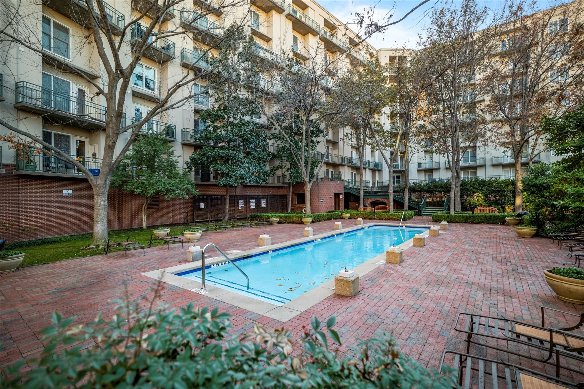 Condominium For Sale in Dallas County , 5055 Addison Circle 409, Addison, Texas 75001, 2 Bedroom, 3 Bathroom, Garage spaces, 1,906 Sqft, built in 2000, mls#21347802, Real Estate Agent in Addison, Homes For Sale in Dallas county, Homes For Sale in Addison, Realtor in Addison Texas, Real Estate Brokerage Independent Realty Texas, Luminita Cordes Realtor