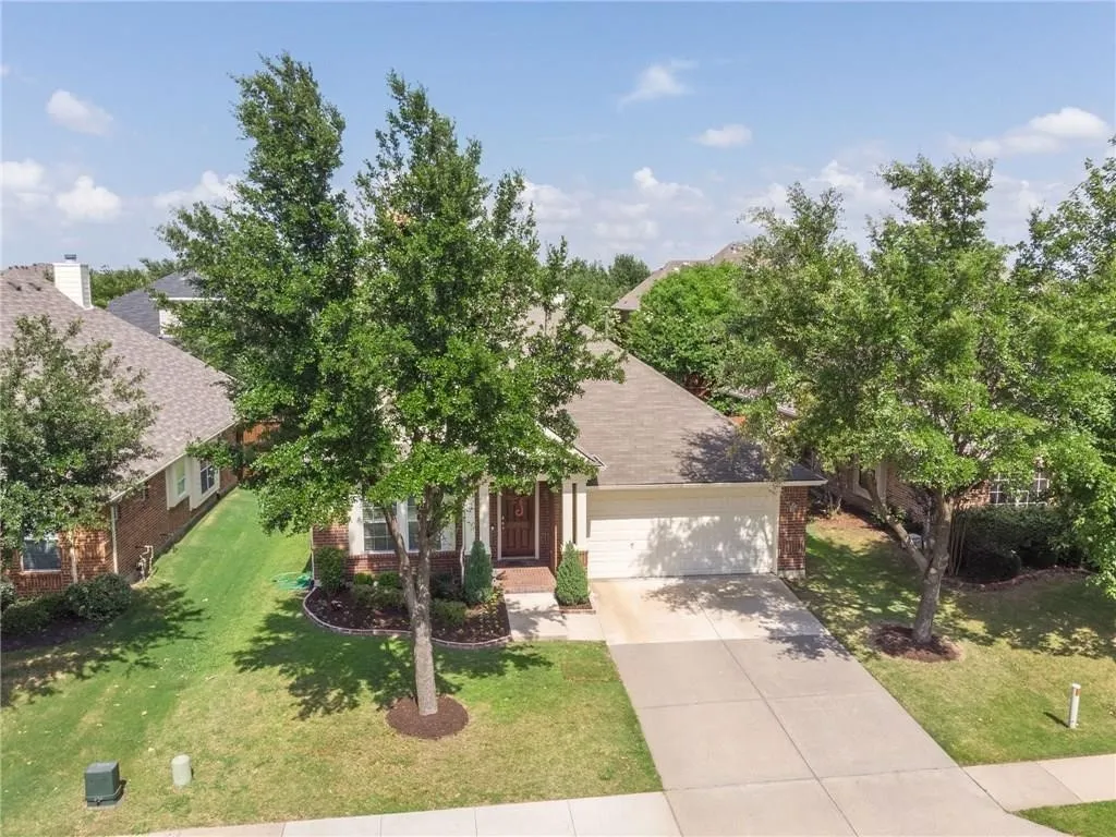 Single Family Residence For Rent in Denton County , 8574 Robertson Drive, Frisco, Texas 75036, 3 Bedroom, 2 Bathroom, 2 Garage spaces, 2,242 Sqft, built in 2006, mls#21348004, Real Estate Agent in Frisco, Homes For Rent in Denton county, Homes For Rent in Frisco, Realtor in Frisco Texas, Real Estate Brokerage Independent Realty Texas, Luminita Cordes Realtor