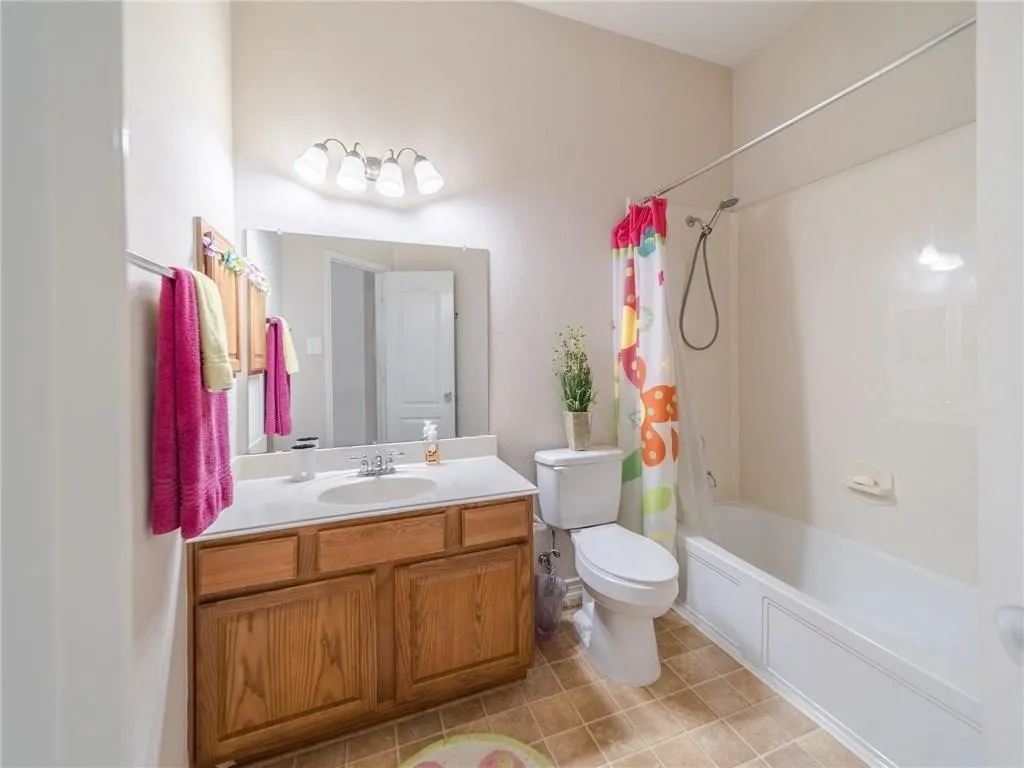 Single Family Residence For Rent in Denton County , 8574 Robertson Drive, Frisco, Texas 75036, 3 Bedroom, 2 Bathroom, 2 Garage spaces, 2,242 Sqft, built in 2006, mls#21348004, Real Estate Agent in Frisco, Homes For Rent in Denton county, Homes For Rent in Frisco, Realtor in Frisco Texas, Real Estate Brokerage Independent Realty Texas, Luminita Cordes Realtor