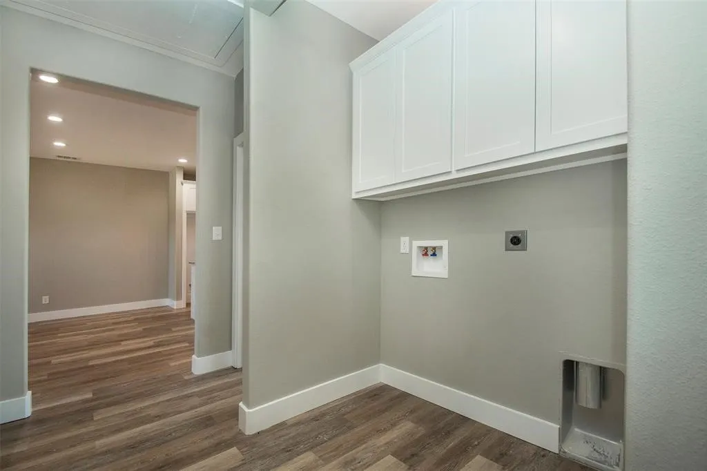 Townhouse For Rent in Grayson County , 20494 US Highway 377 A, Whitesboro, Texas 76273, 3 Bedrooms, 2 Bathrooms, Garage spaces, 1,314 Sqft, built in 2023, Price $1,600, mls#21348009, Real Estate Agent in Whitesboro, Homes For Rent in Grayson county, Homes For Rent in Whitesboro, Realtor in Whitesboro Texas, Real Estate Brokerage Independent Realty Texas, Luminita Cordes Realtor