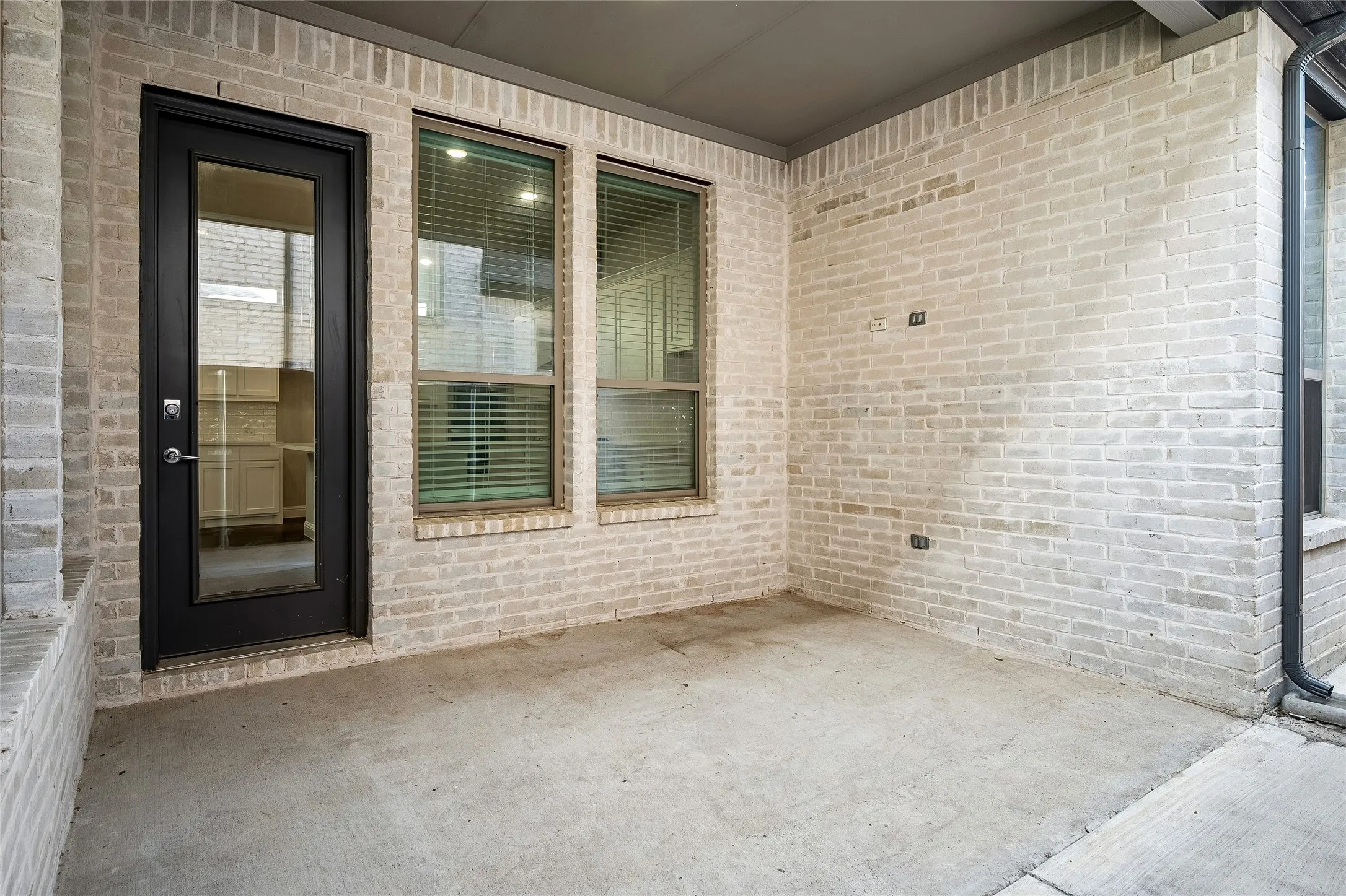 Single Family Residence For Rent in Collin County , 4862 Campbell Cove, Fairview, Texas 75069, 3 Bedroom, 3 Bathroom, 2 Garage spaces, 2,855 Sqft, built in 2021, mls#21348016, Real Estate Agent in Fairview, Homes For Rent in Collin county, Homes For Rent in Fairview, Realtor in Fairview Texas, Real Estate Brokerage Independent Realty Texas, Luminita Cordes Realtor