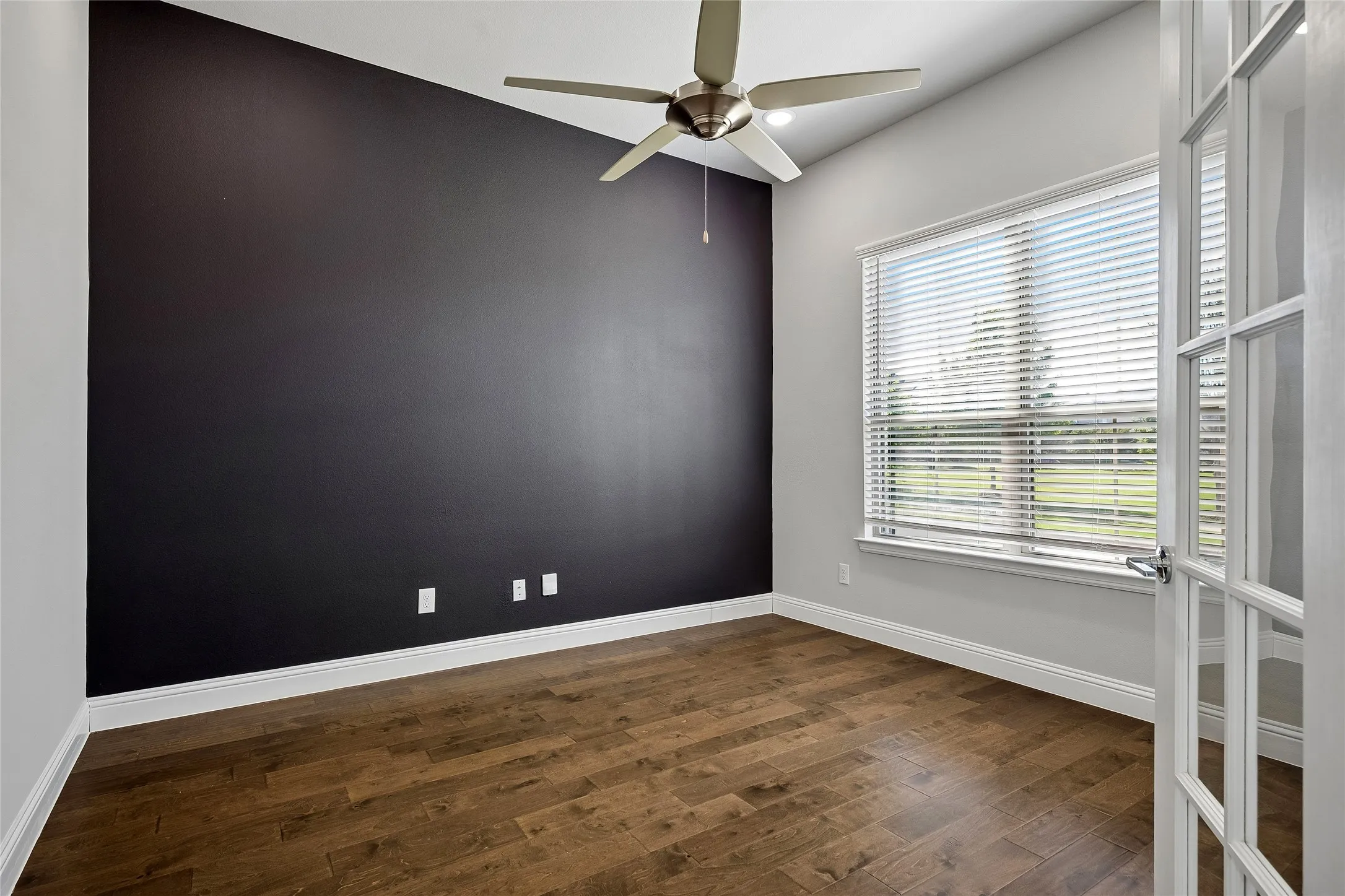 Single Family Residence For Rent in Collin County , 4862 Campbell Cove, Fairview, Texas 75069, 3 Bedroom, 3 Bathroom, 2 Garage spaces, 2,855 Sqft, built in 2021, mls#21348016, Real Estate Agent in Fairview, Homes For Rent in Collin county, Homes For Rent in Fairview, Realtor in Fairview Texas, Real Estate Brokerage Independent Realty Texas, Luminita Cordes Realtor