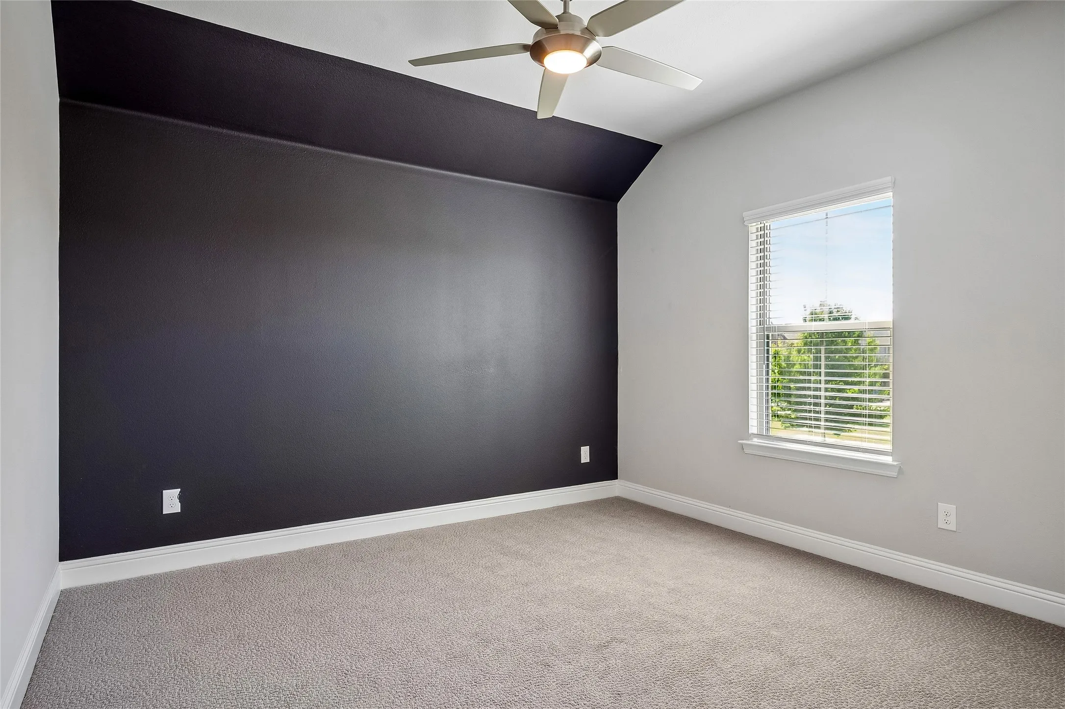 Single Family Residence For Rent in Collin County , 4862 Campbell Cove, Fairview, Texas 75069, 3 Bedroom, 3 Bathroom, 2 Garage spaces, 2,855 Sqft, built in 2021, mls#21348016, Real Estate Agent in Fairview, Homes For Rent in Collin county, Homes For Rent in Fairview, Realtor in Fairview Texas, Real Estate Brokerage Independent Realty Texas, Luminita Cordes Realtor