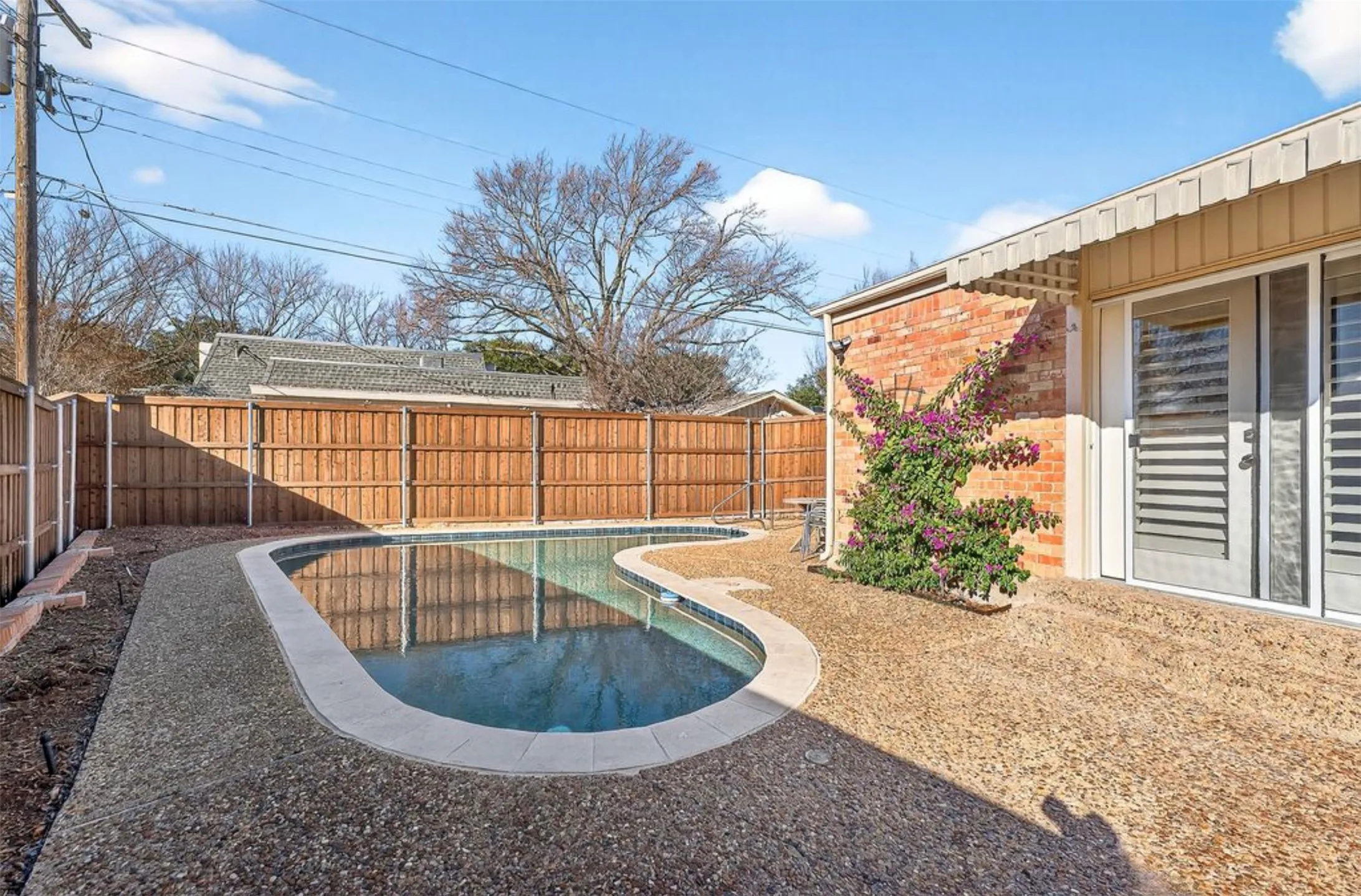 Duplex For Rent in Dallas County , 9805 Airline Road, Dallas, Texas 75230, 3 Bedrooms, 3 Bathrooms, 2 Garage spaces, 1,926 Sqft, built in 1965, Price $8,500, mls#21348018, Real Estate Agent in Dallas, Homes For Rent in Dallas county, Homes For Rent in Dallas, Realtor in Dallas Texas, Real Estate Brokerage Independent Realty Texas, Luminita Cordes Realtor