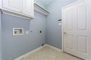 Single Family Residence For Rent in Collin County , 11967 Shoal Creek Drive, Frisco, Texas 75035, 4 Bedroom, 3 Bathroom, 2 Garage spaces, 2,289 Sqft, built in 1999, mls#21348026, Real Estate Agent in Frisco, Homes For Rent in Collin county, Homes For Rent in Frisco, Realtor in Frisco Texas, Real Estate Brokerage Independent Realty Texas, Luminita Cordes Realtor
