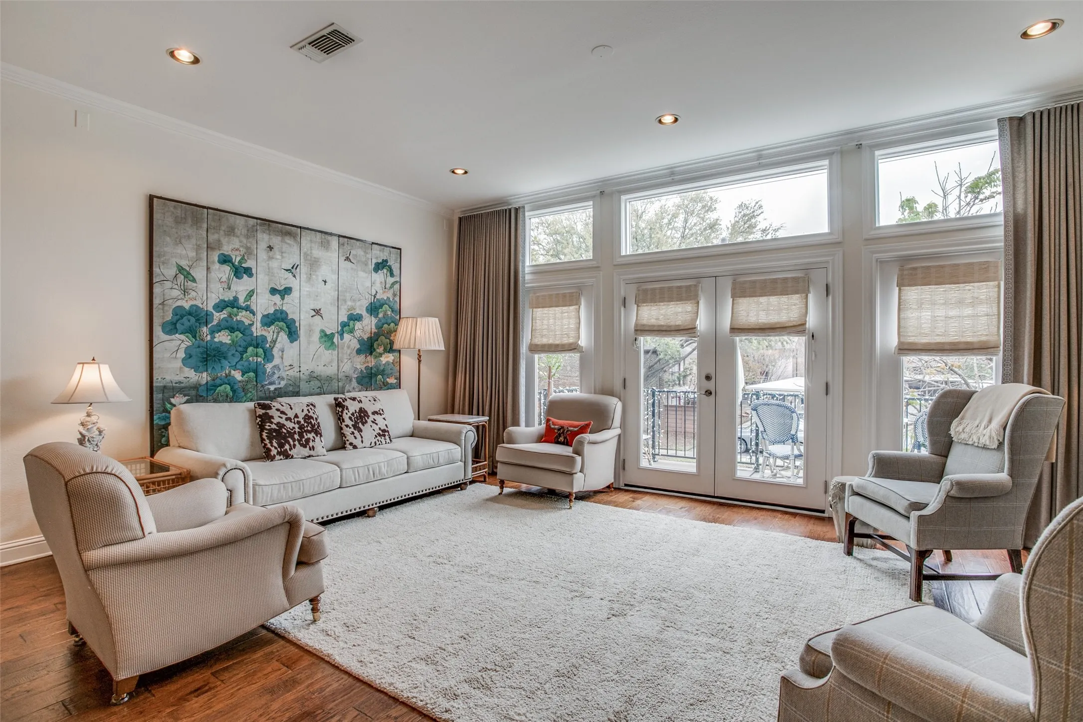 Townhouse For Rent in Dallas County , 4301 Mc Kinney Avenue A, Dallas, Texas 75205, 3 Bedroom, 4 Bathroom, 2 Garage spaces, 2,443 Sqft, built in 2005, Price $6,100, mls#21348021, Real Estate Agent in Dallas, Homes For Rent in Dallas county, Homes For Rent in Dallas, Realtor in Dallas Texas, Real Estate Brokerage Independent Realty Texas, Luminita Cordes Realtor