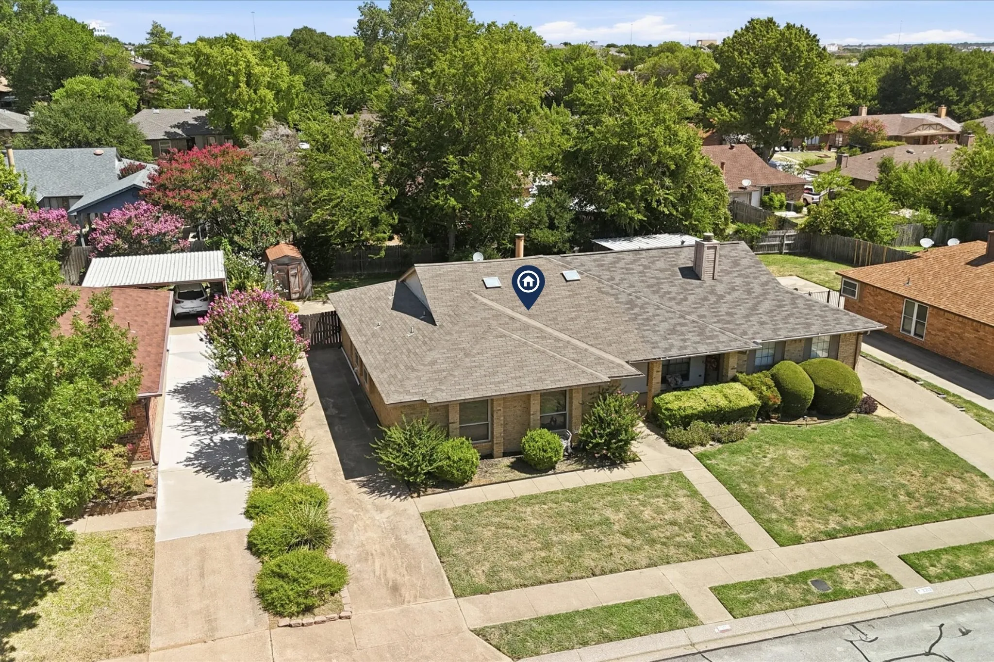 Single Family Residence For Sale in Tarrant County , 2309 Aquaduct Drive, Bedford, Texas 76022, 2 Bedroom, 2 Bathroom, Garage spaces, 1,250 Sqft, built in 1985, mls#21345168, Real Estate Agent in Bedford, Homes For Sale in Tarrant county, Homes For Sale in Bedford, Realtor in Bedford Texas, Real Estate Brokerage Independent Realty Texas, Luminita Cordes Realtor