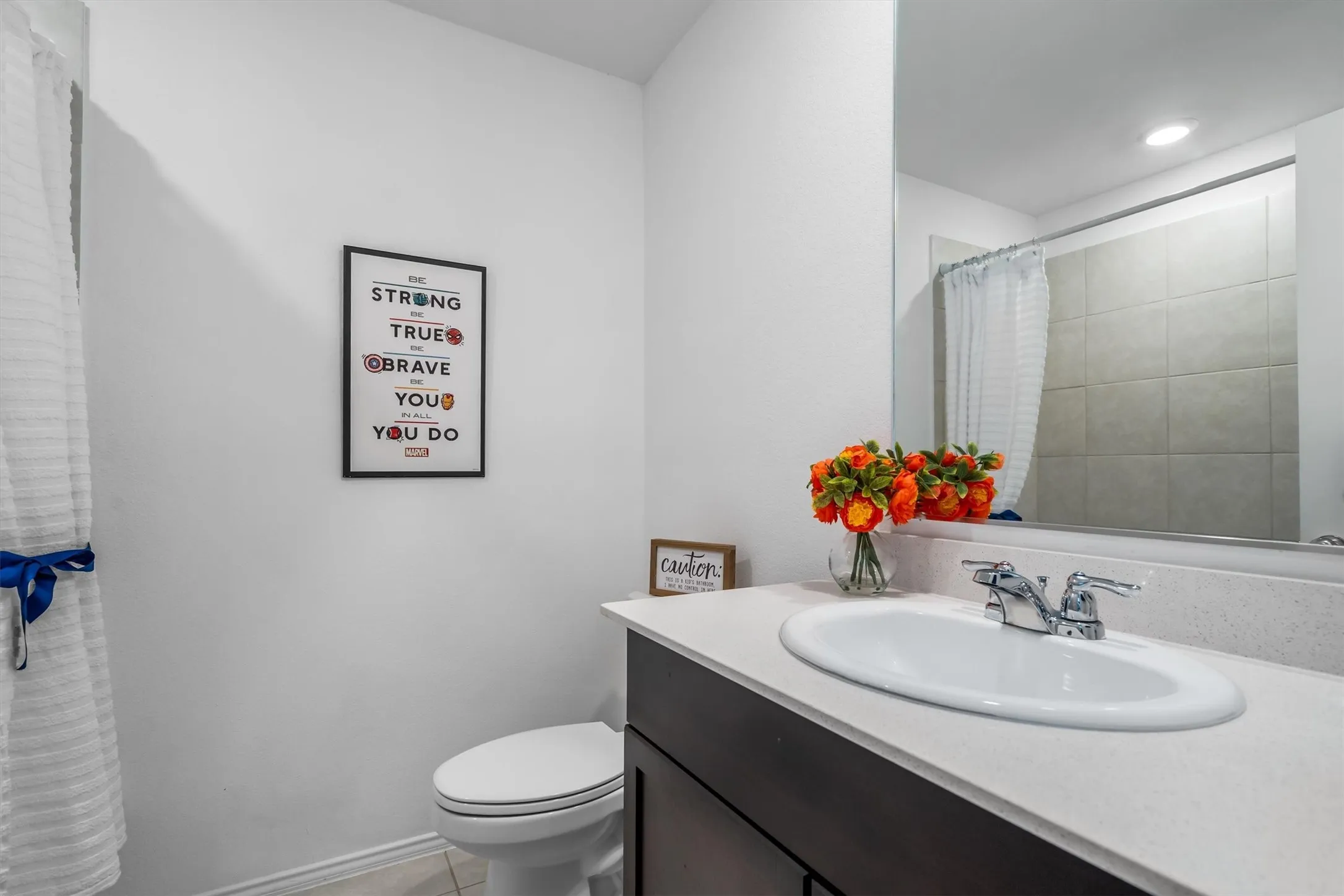 Single Family Residence For Sale in Denton County , 404 Ranchito Pass, Fort Worth, Texas 76052, 3 Bedroom, 2 Bathroom, 2 Garage spaces, 1,487 Sqft, built in 2022, mls#21347922, Real Estate Agent in Fort Worth, Homes For Sale in Denton county, Homes For Sale in Fort Worth, Realtor in Fort Worth Texas, Real Estate Brokerage Independent Realty Texas, Luminita Cordes Realtor