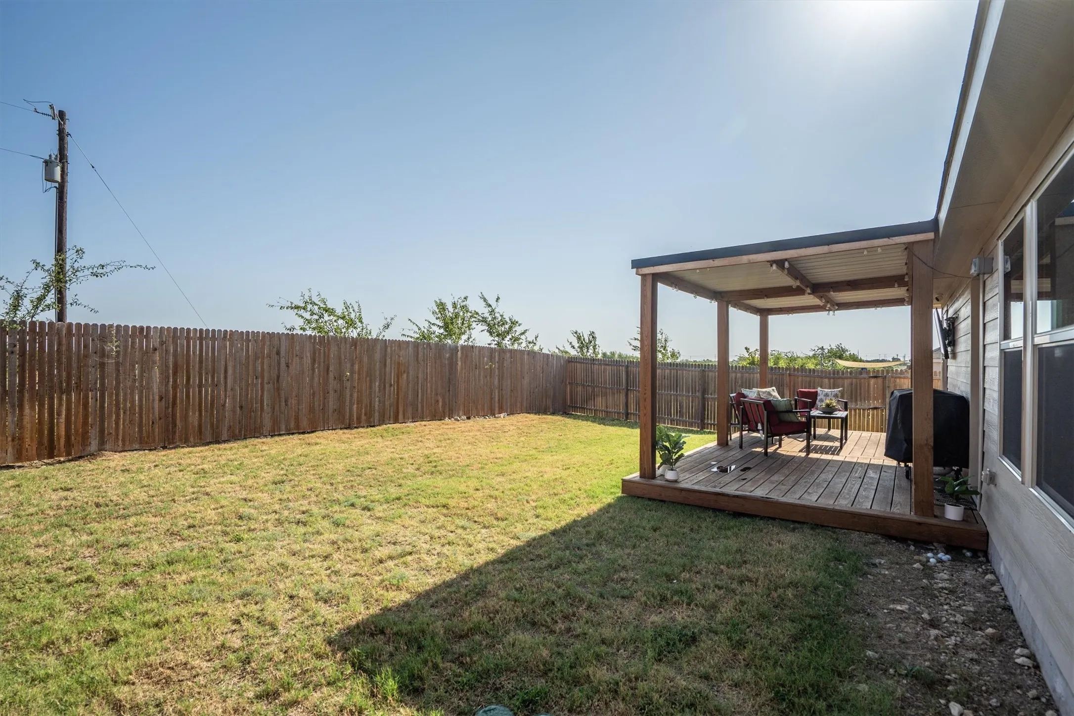 Single Family Residence For Sale in Denton County , 404 Ranchito Pass, Fort Worth, Texas 76052, 3 Bedroom, 2 Bathroom, 2 Garage spaces, 1,487 Sqft, built in 2022, mls#21347922, Real Estate Agent in Fort Worth, Homes For Sale in Denton county, Homes For Sale in Fort Worth, Realtor in Fort Worth Texas, Real Estate Brokerage Independent Realty Texas, Luminita Cordes Realtor