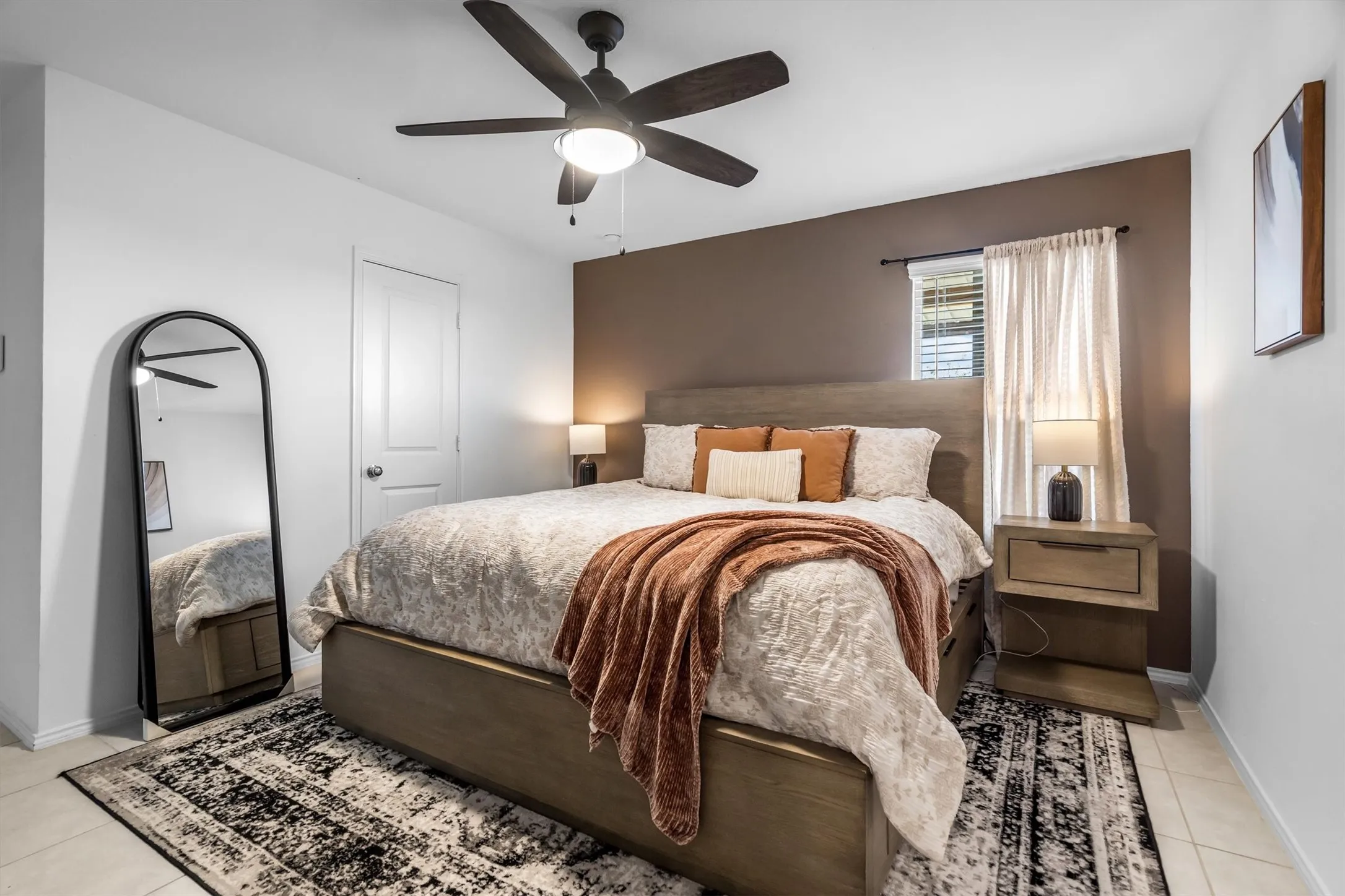 Single Family Residence For Sale in Denton County , 404 Ranchito Pass, Fort Worth, Texas 76052, 3 Bedroom, 2 Bathroom, 2 Garage spaces, 1,487 Sqft, built in 2022, mls#21347922, Real Estate Agent in Fort Worth, Homes For Sale in Denton county, Homes For Sale in Fort Worth, Realtor in Fort Worth Texas, Real Estate Brokerage Independent Realty Texas, Luminita Cordes Realtor