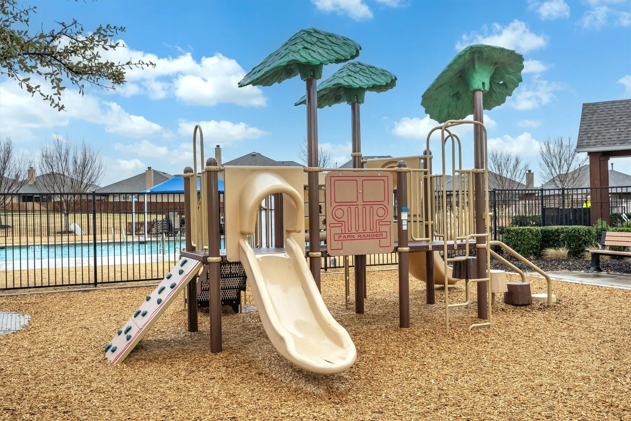 Single Family Residence For Sale in Denton County , 404 Ranchito Pass, Fort Worth, Texas 76052, 3 Bedroom, 2 Bathroom, 2 Garage spaces, 1,487 Sqft, built in 2022, mls#21347922, Real Estate Agent in Fort Worth, Homes For Sale in Denton county, Homes For Sale in Fort Worth, Realtor in Fort Worth Texas, Real Estate Brokerage Independent Realty Texas, Luminita Cordes Realtor