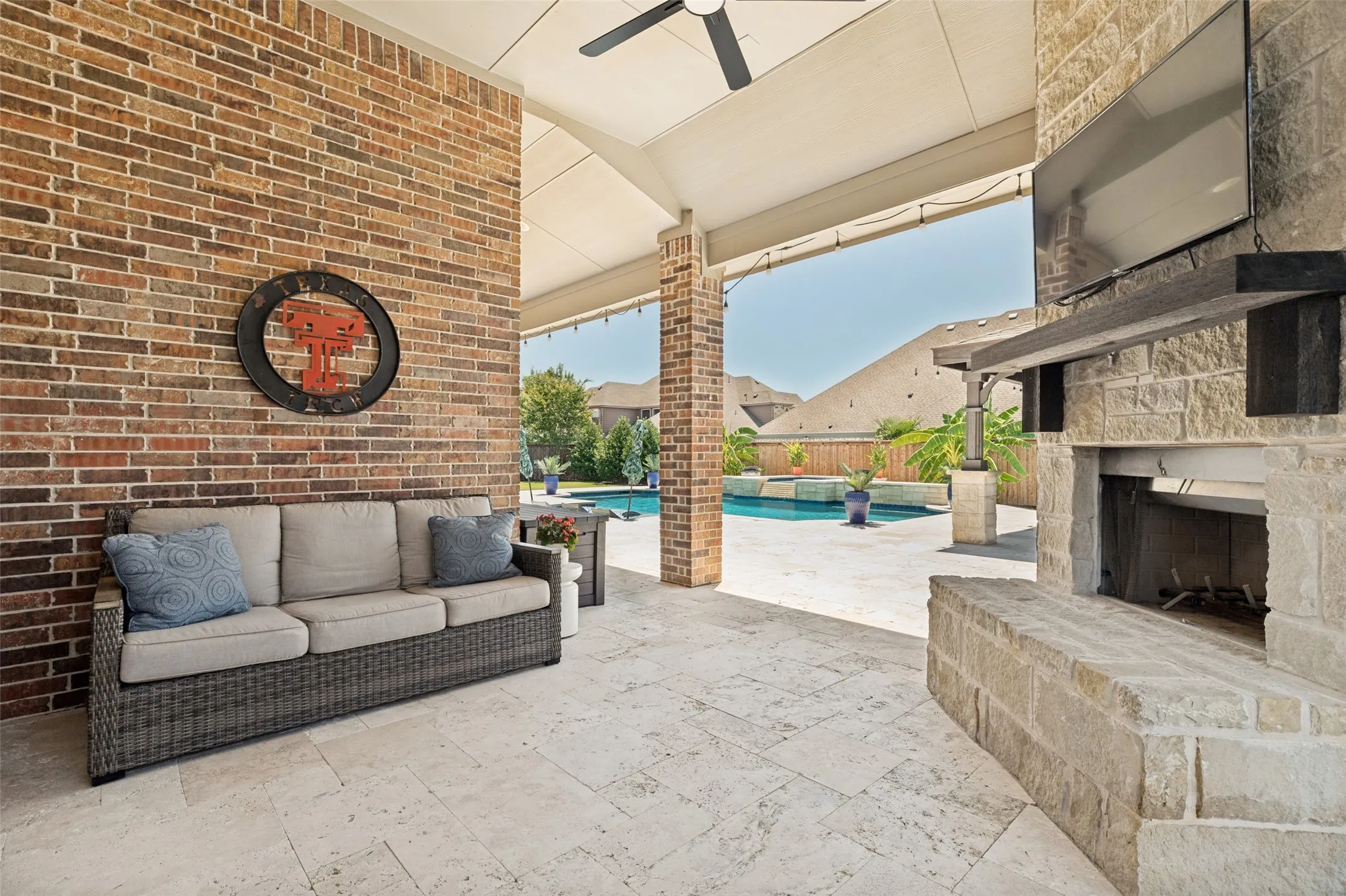 Single Family Residence For Sale in Collin County , 1520 Mountain Creek Lane, Prosper, Texas 75078, 5 Bedroom, 5 Bathroom, 3 Garage spaces, 4,903 Sqft, built in 2018, mls#21348043, Real Estate Agent in Prosper, Homes For Sale in Collin county, Homes For Sale in Prosper, Realtor in Prosper Texas, Real Estate Brokerage Independent Realty Texas, Luminita Cordes Realtor