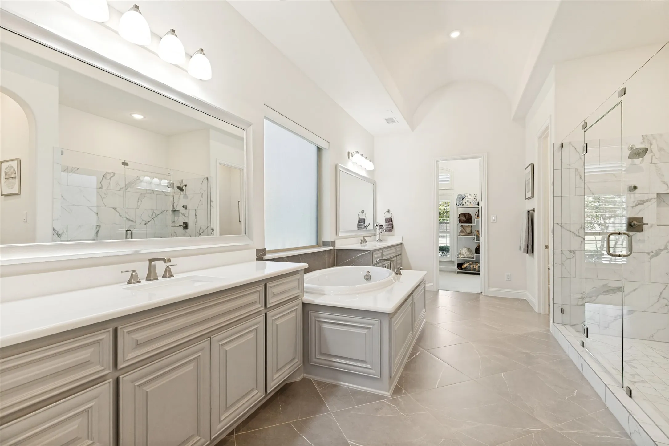 Single Family Residence For Sale in Collin County , 1520 Mountain Creek Lane, Prosper, Texas 75078, 5 Bedroom, 5 Bathroom, 3 Garage spaces, 4,903 Sqft, built in 2018, mls#21348043, Real Estate Agent in Prosper, Homes For Sale in Collin county, Homes For Sale in Prosper, Realtor in Prosper Texas, Real Estate Brokerage Independent Realty Texas, Luminita Cordes Realtor