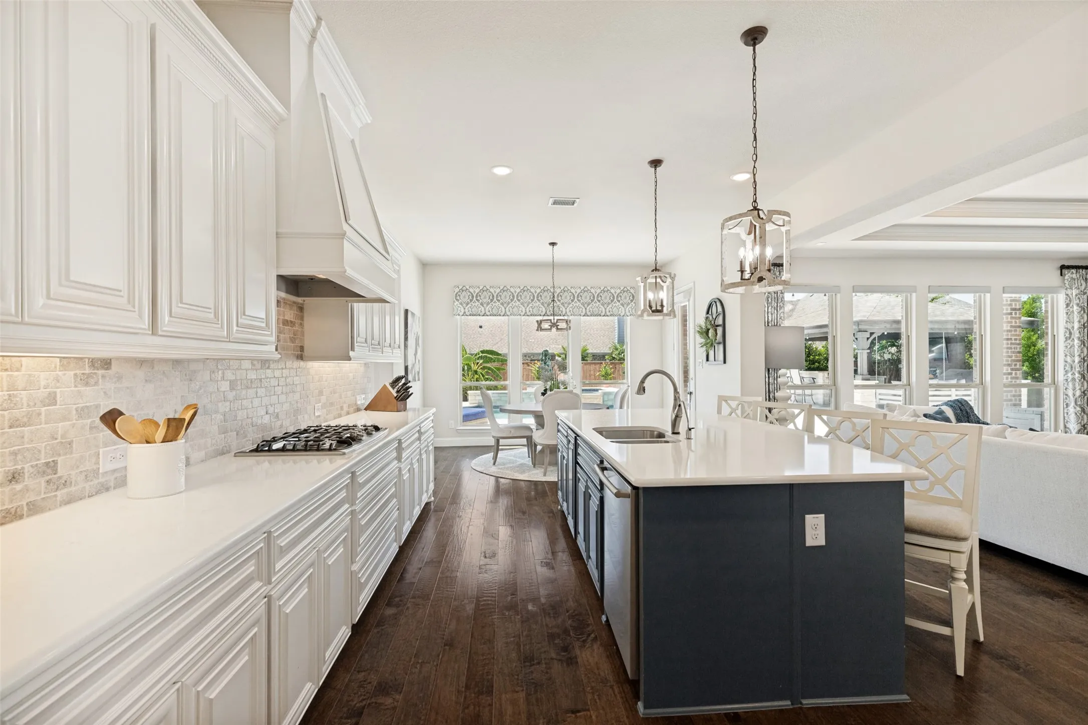 Single Family Residence For Sale in Collin County , 1520 Mountain Creek Lane, Prosper, Texas 75078, 5 Bedroom, 5 Bathroom, 3 Garage spaces, 4,903 Sqft, built in 2018, mls#21348043, Real Estate Agent in Prosper, Homes For Sale in Collin county, Homes For Sale in Prosper, Realtor in Prosper Texas, Real Estate Brokerage Independent Realty Texas, Luminita Cordes Realtor