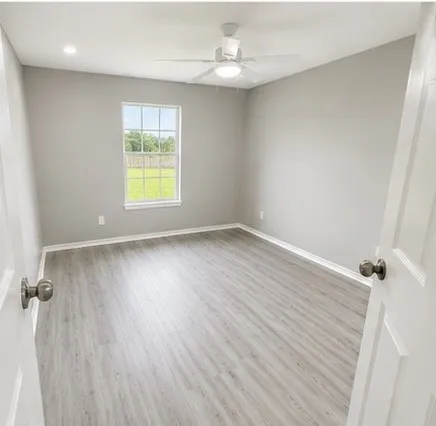 Single Family Residence For Sale in Navarro County , 1217 S 9th Street, Corsicana, Texas 75110, 5 Bedrooms, 2 Bathrooms, Garage spaces, 2,020 Sqft, built in 2005, Price $298,900, mls#21348014, Real Estate Agent in Corsicana, Homes For Sale in Navarro county, Homes For Sale in Corsicana, Realtor in Corsicana Texas, Real Estate Brokerage Independent Realty Texas, Luminita Cordes Realtor