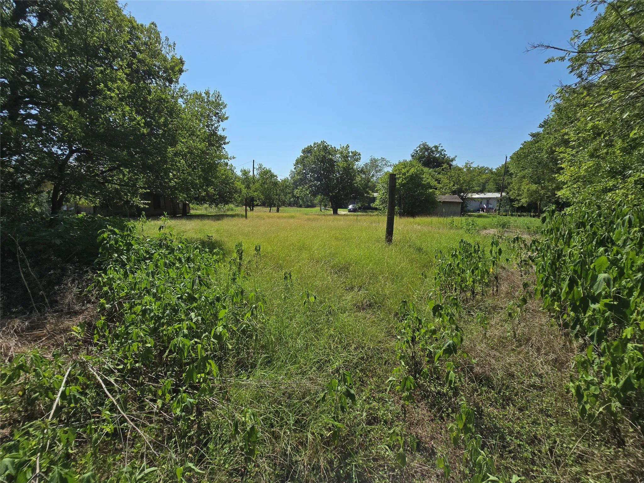 Improved Land For Sale in Hill County , 702 SW 3rd Street, Hubbard, Texas 76648, 0, 0, Garage spaces, 0 Sqft, built in 0, mls#21347457, Real Estate Agent in Hubbard, Homes For Sale in Hill county, Homes For Sale in Hubbard, Realtor in Hubbard Texas, Real Estate Brokerage Independent Realty Texas, Luminita Cordes Realtor