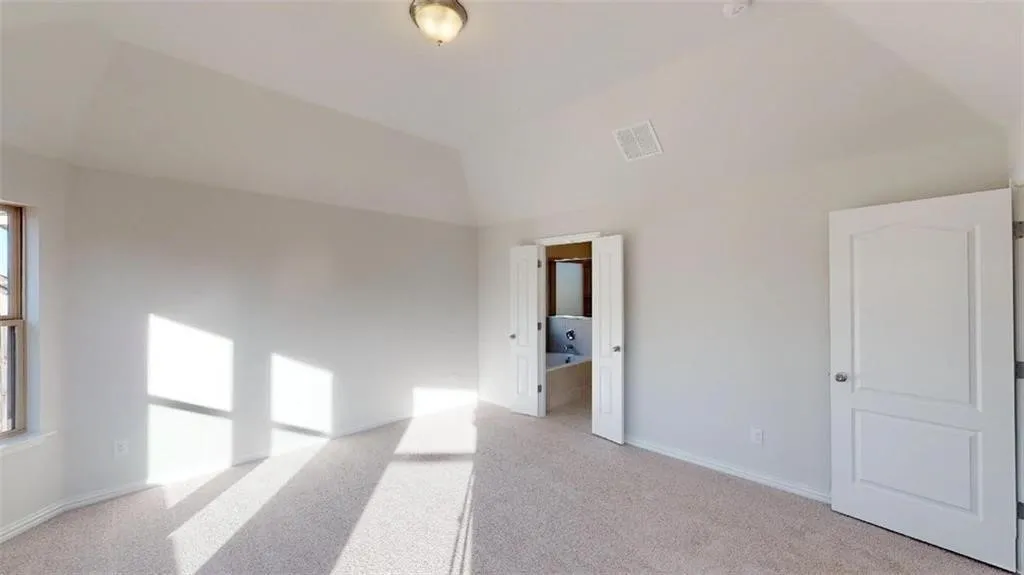 Single Family Residence For Rent in Denton County , 1716 Yellowthroat Drive, Little Elm, Texas 75068, 4 Bedroom, 2 Bathroom, 2 Garage spaces, 2,023 Sqft, built in 2018, mls#21348073, Real Estate Agent in Little Elm, Homes For Rent in Denton county, Homes For Rent in Little Elm, Realtor in Little Elm Texas, Real Estate Brokerage Independent Realty Texas, Luminita Cordes Realtor